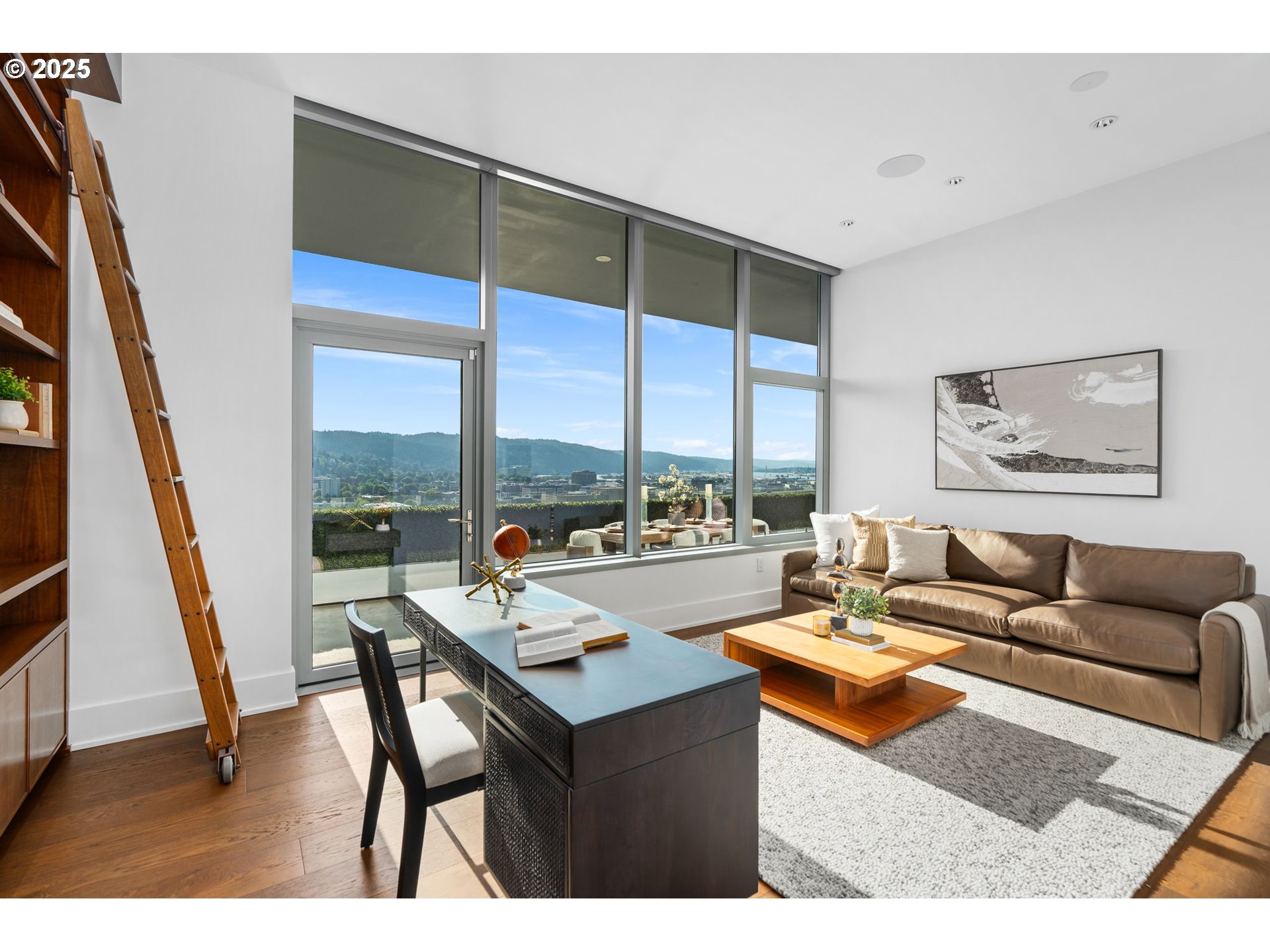 1001 NW LOVEJOY ST PH-3