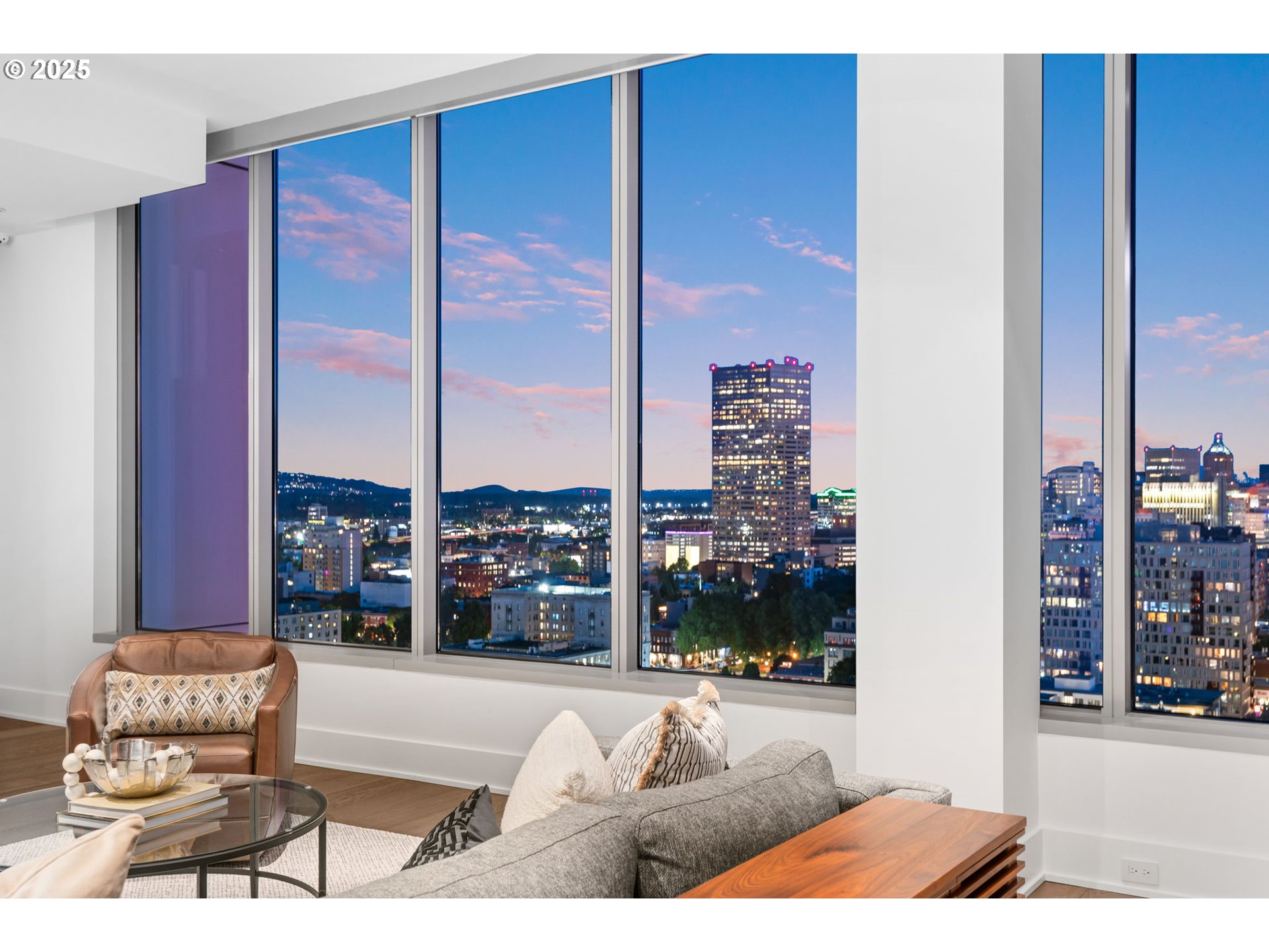 1001 NW LOVEJOY ST PH-3