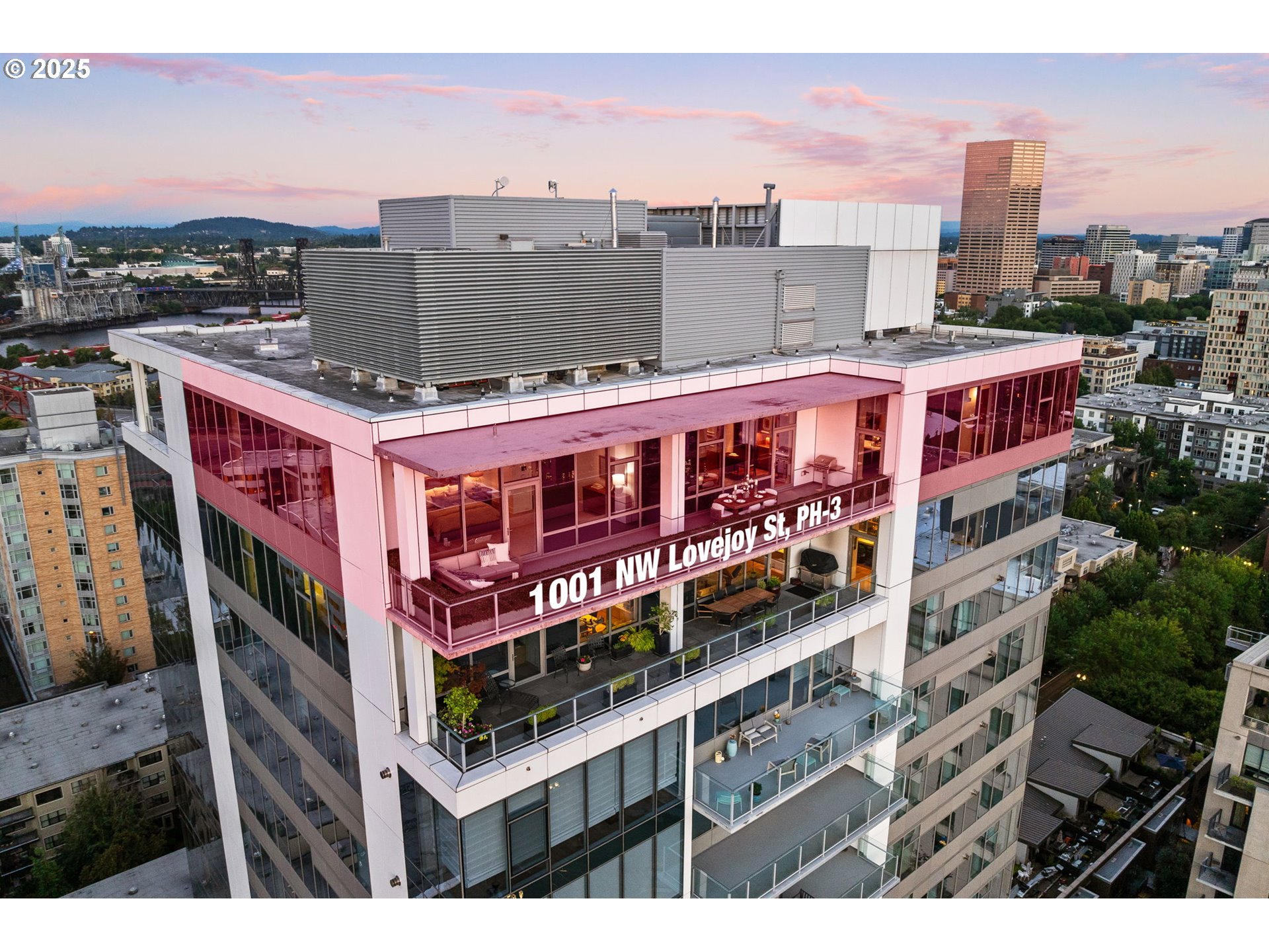 1001 NW LOVEJOY ST PH-3