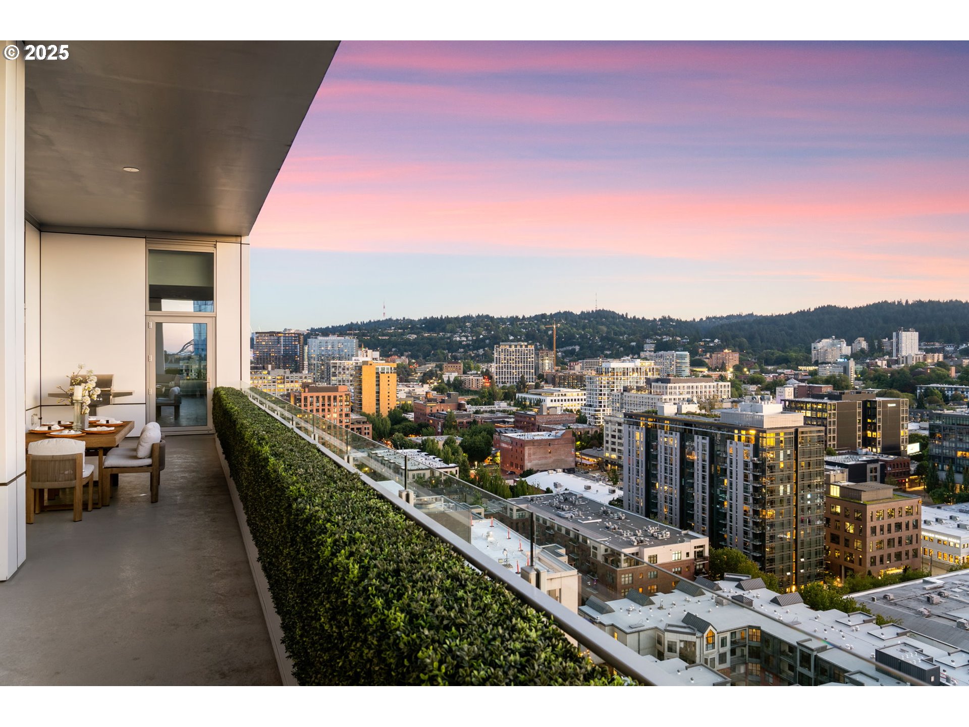 1001 NW LOVEJOY ST PH-3