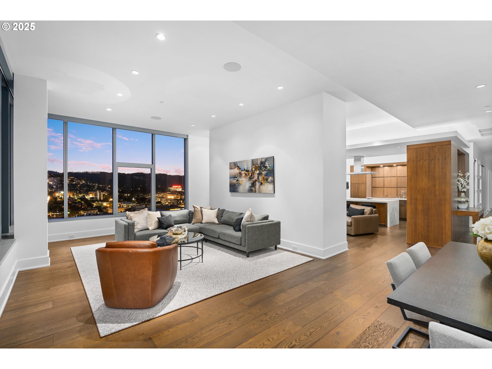 1001 NW LOVEJOY ST PH-3