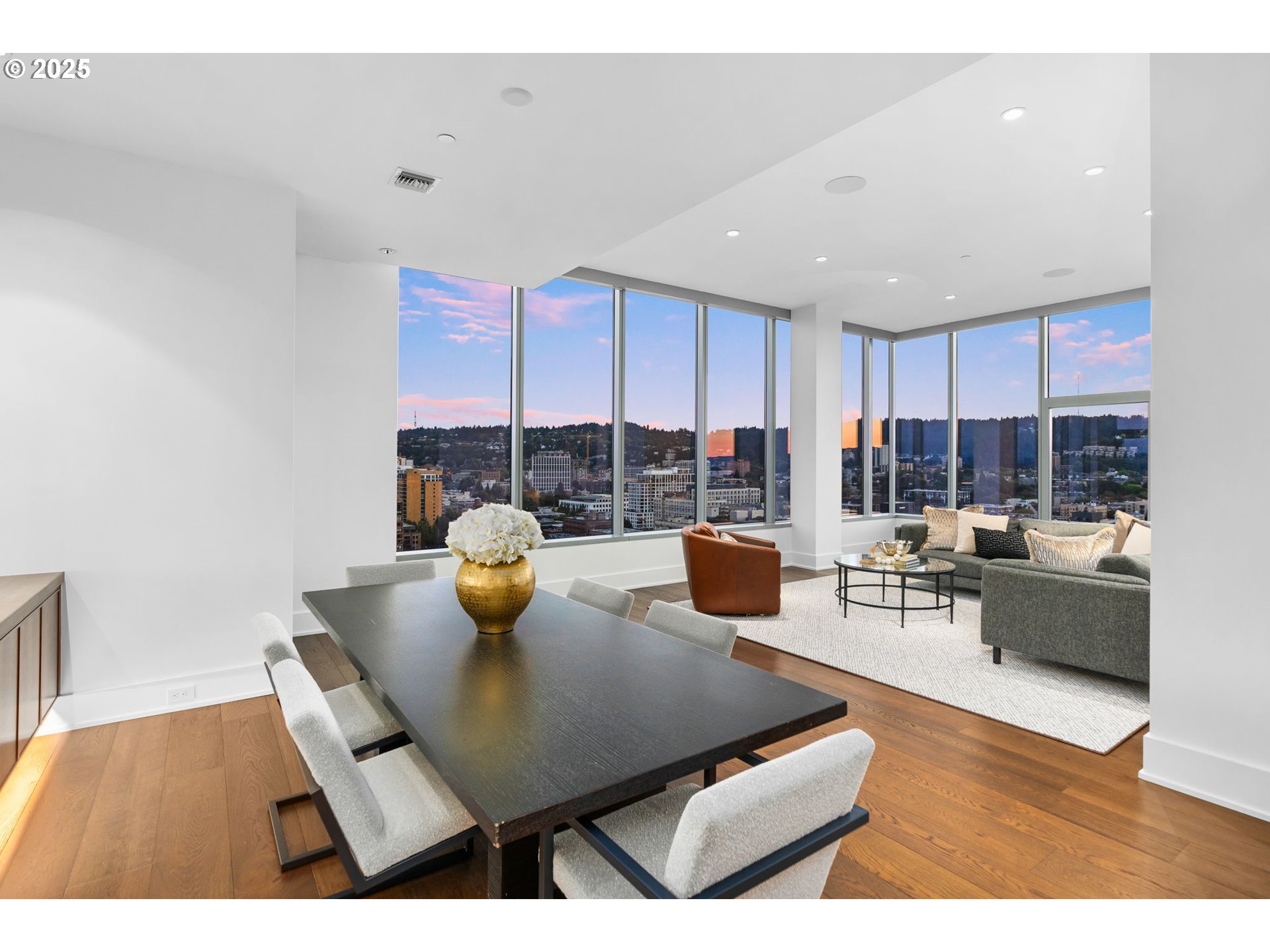 1001 NW LOVEJOY ST PH-3