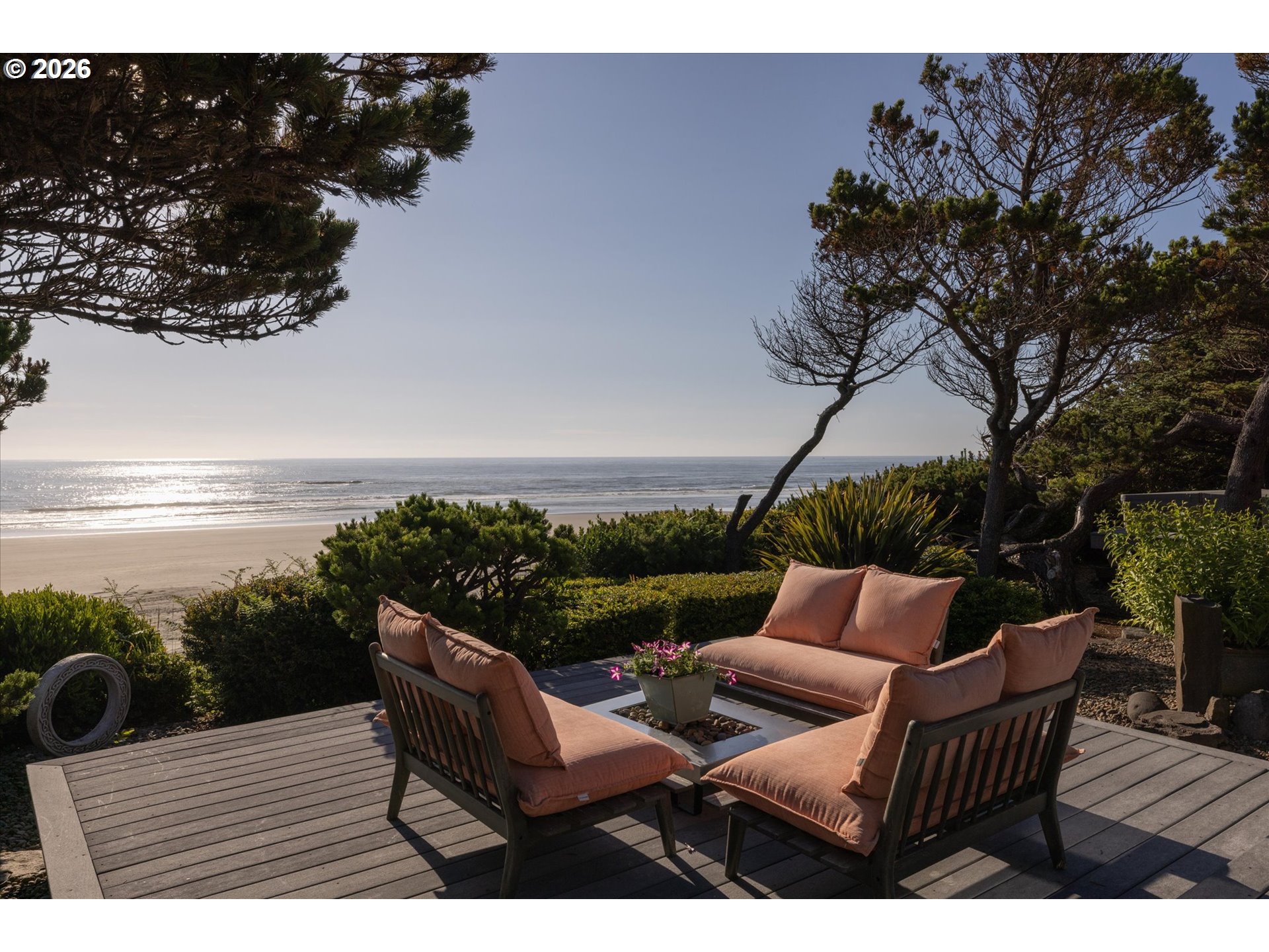 7116 NW PACIFIC COAST HWY