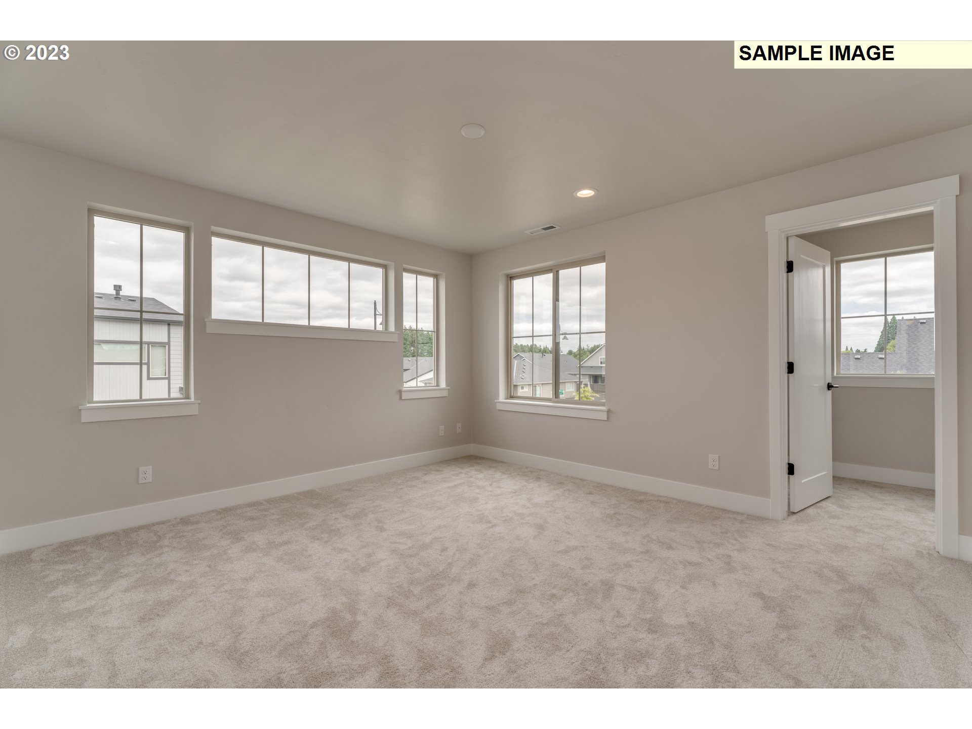 7812 SE Reddington ST