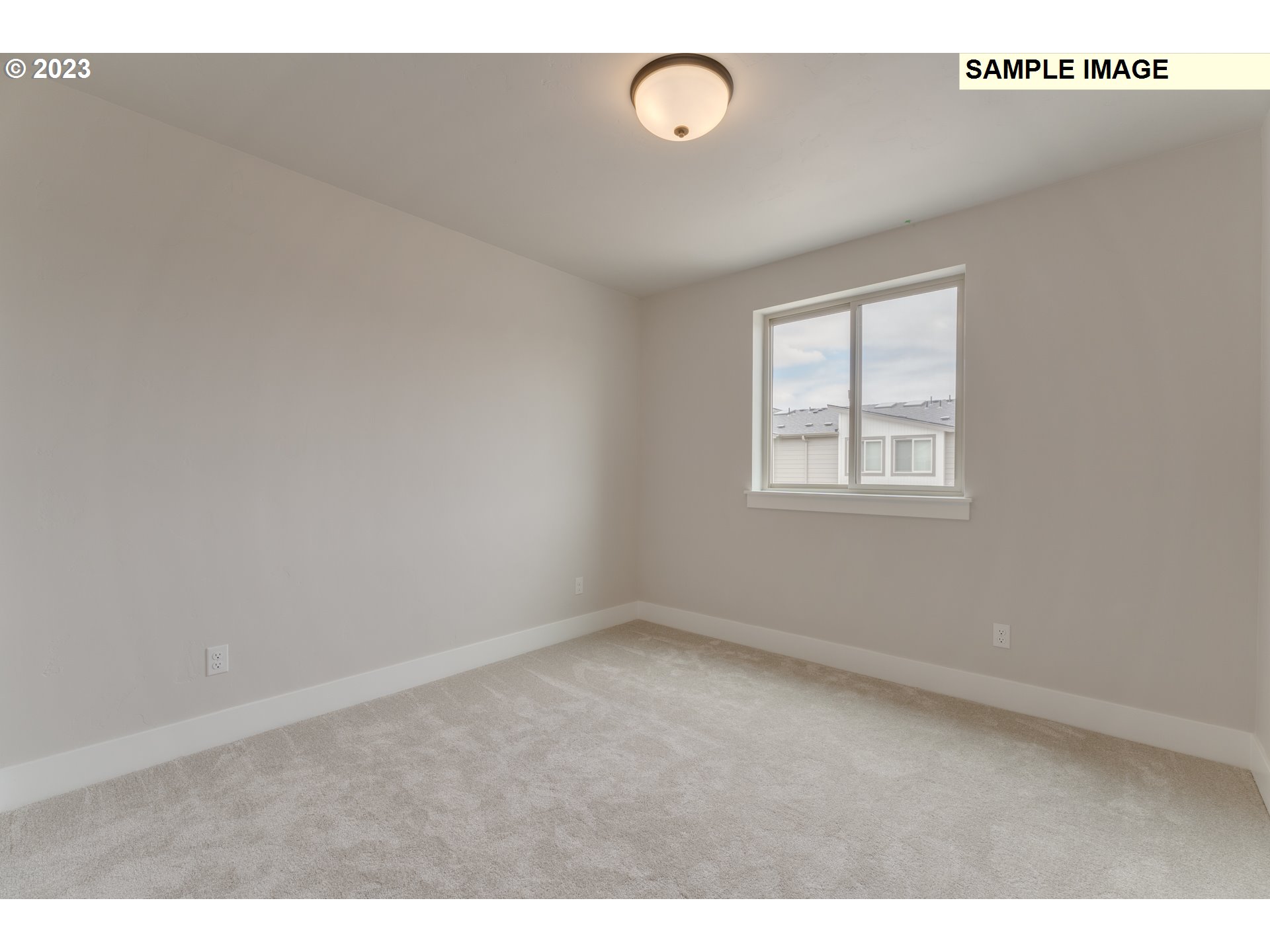 7812 SE Reddington ST