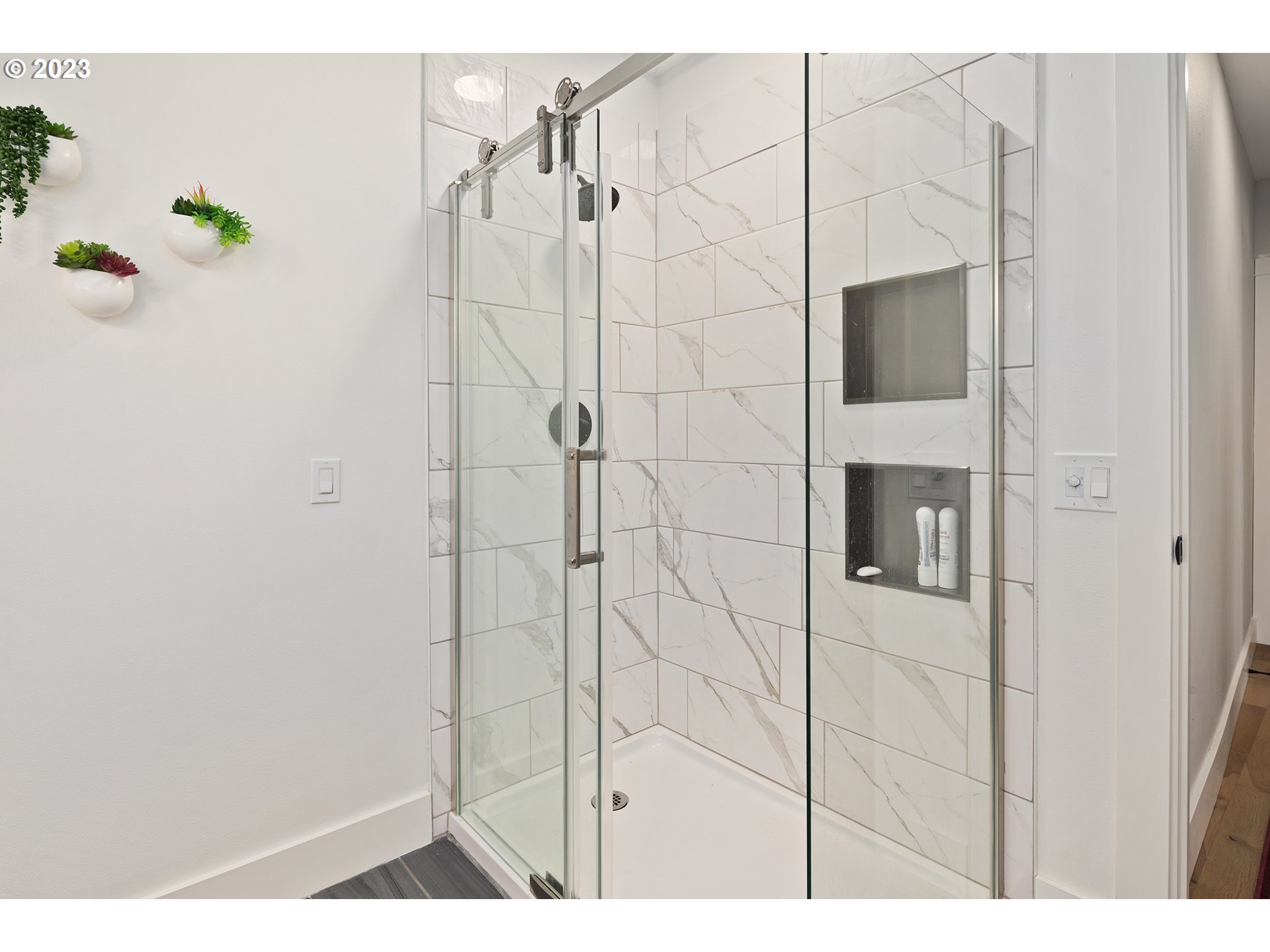 9209 SW BOONES FERRY RD