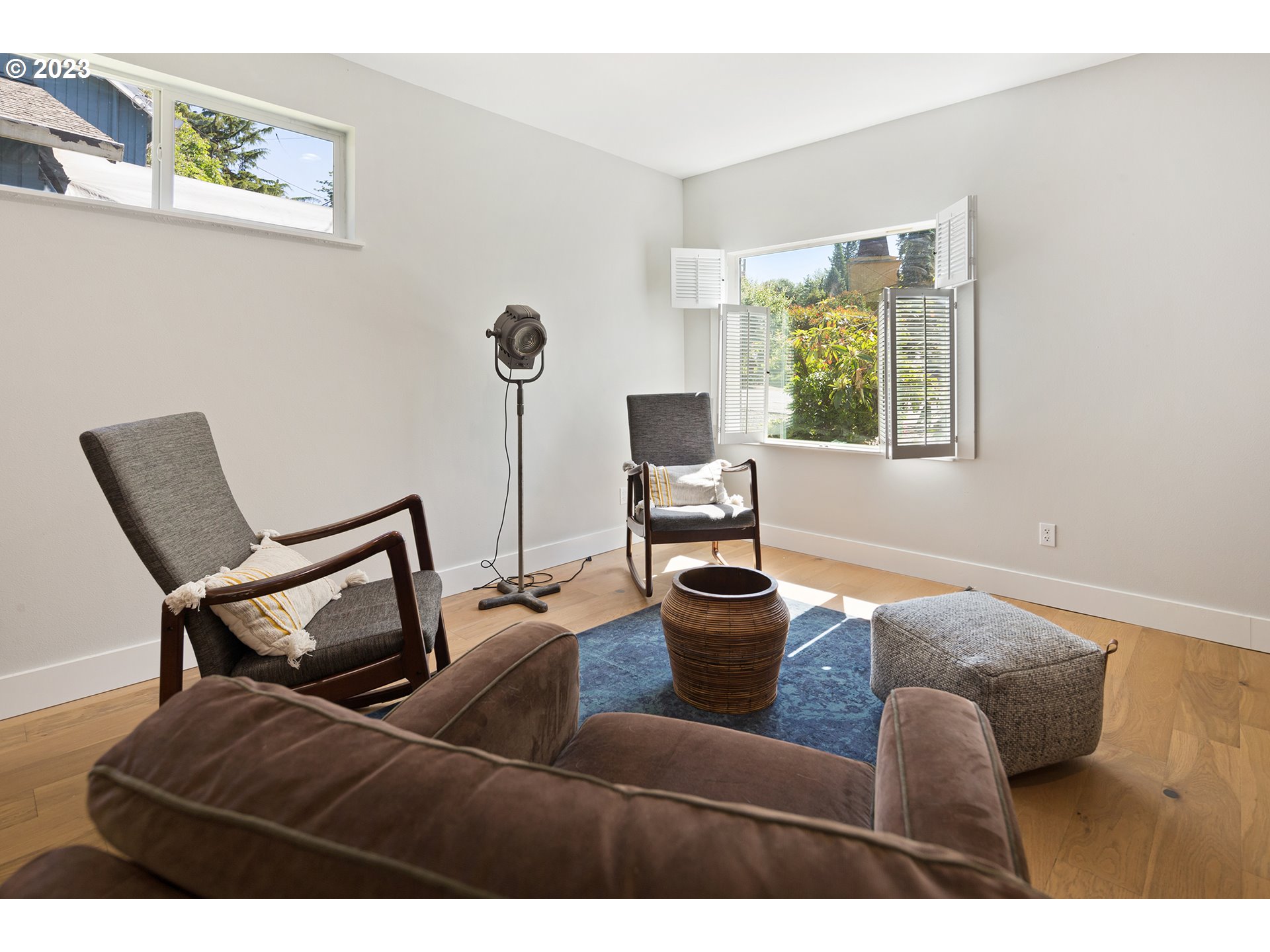 9209 SW BOONES FERRY RD