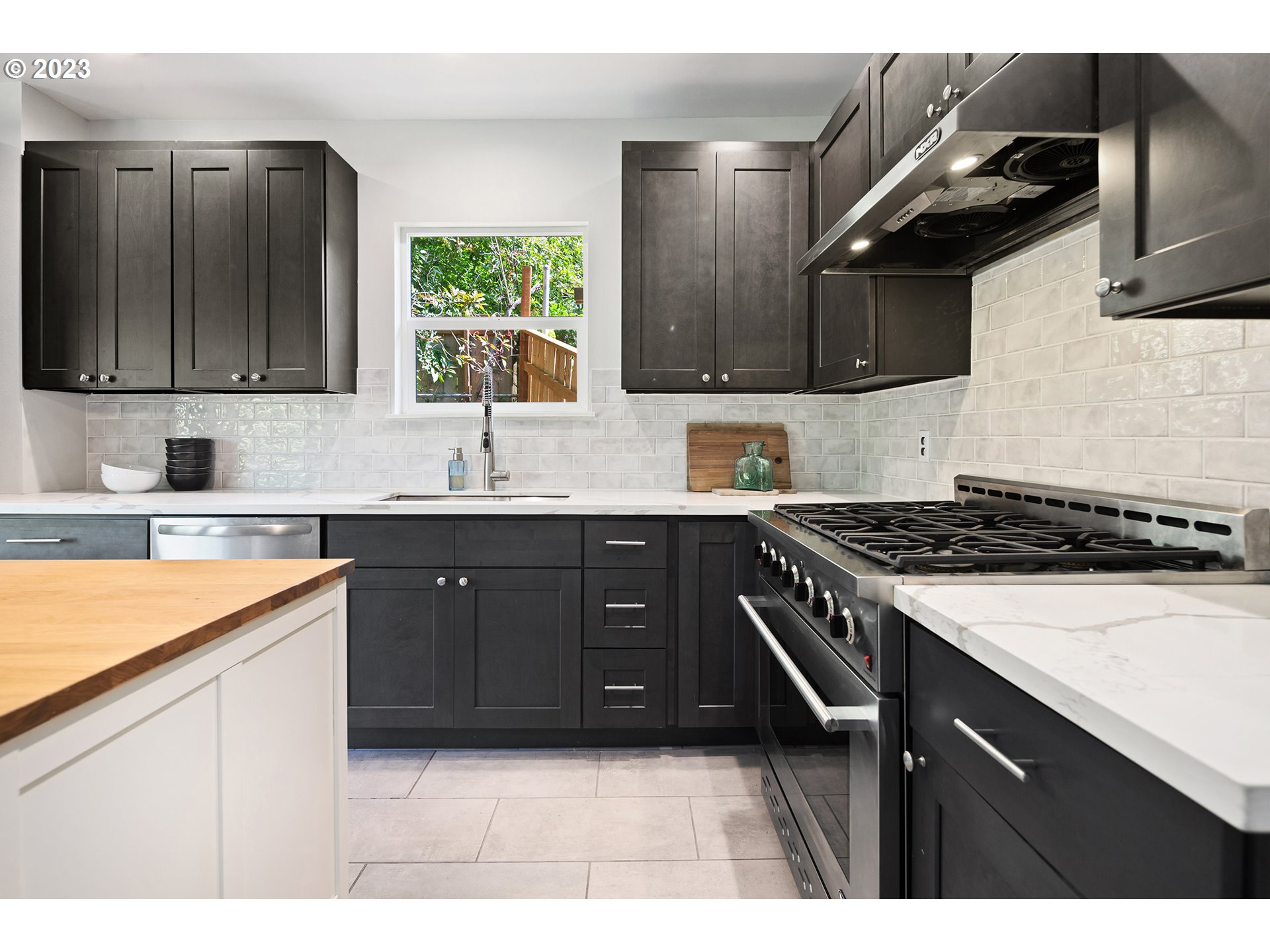 9209 SW BOONES FERRY RD