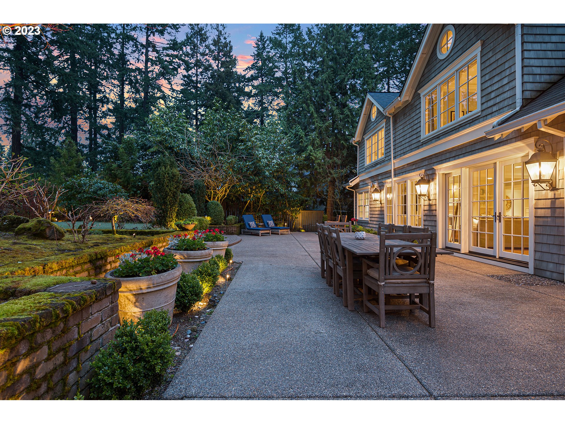 1425 CHANDLER RD