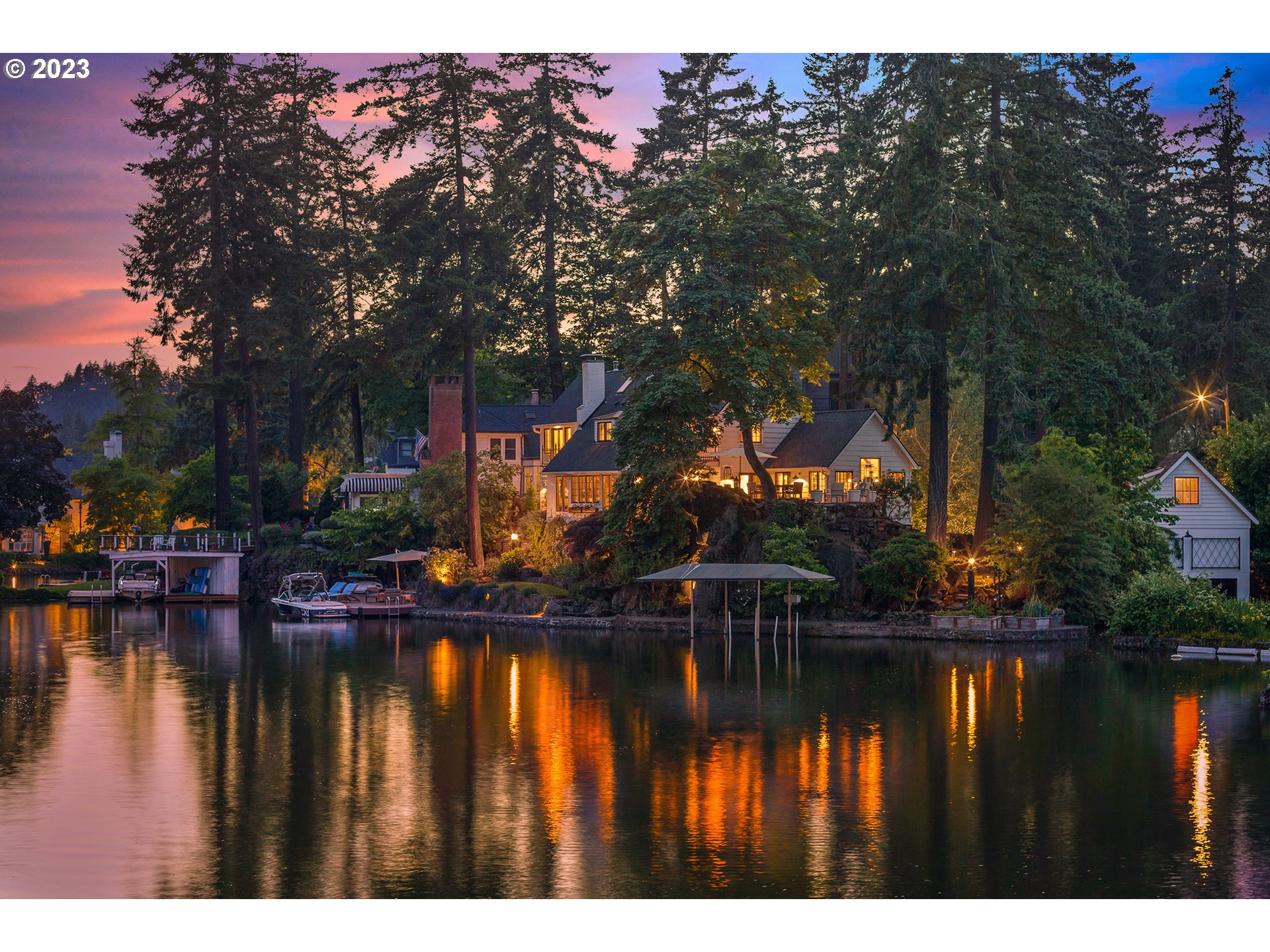 128 NORTHSHORE CIR