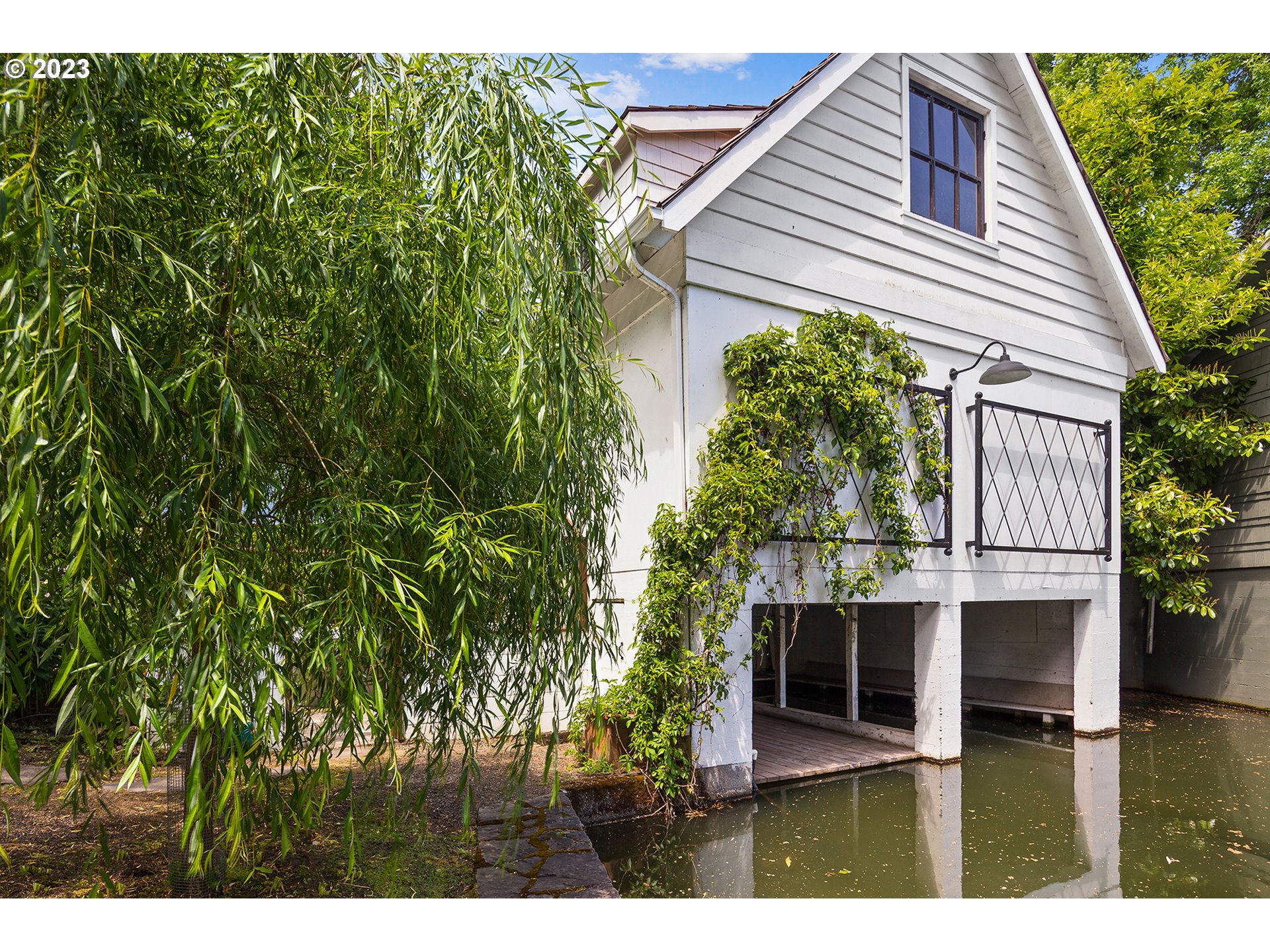 128 NORTHSHORE CIR