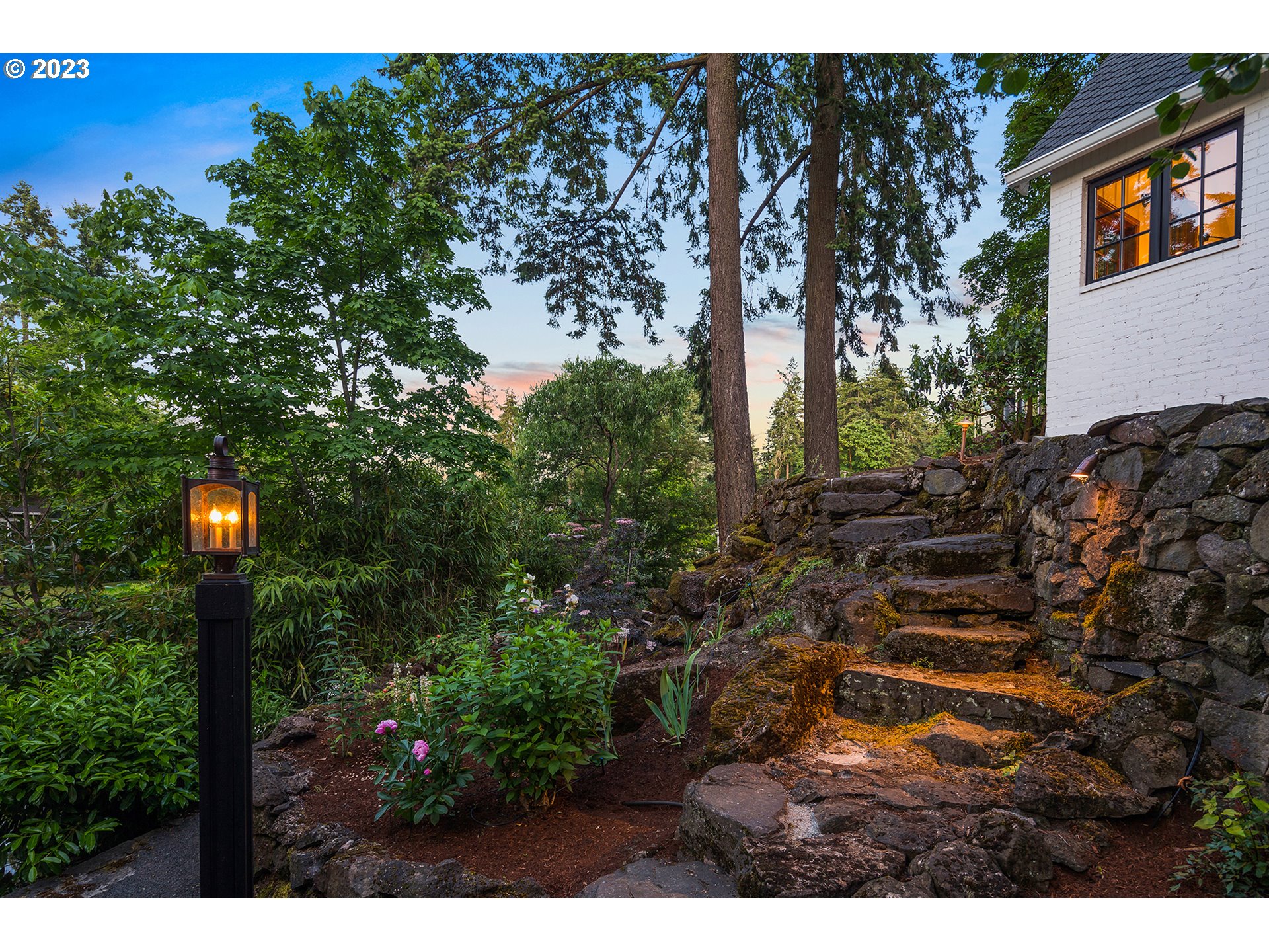 128 NORTHSHORE CIR