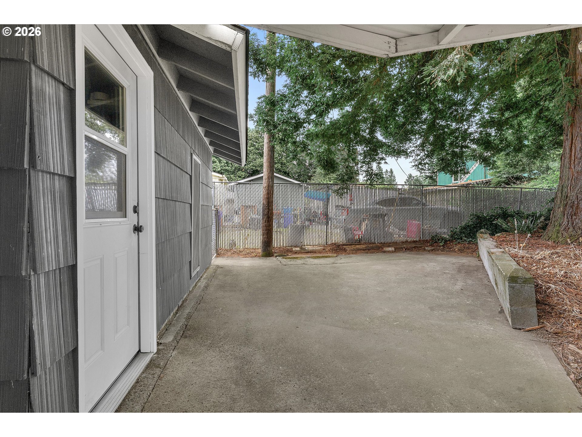 16732 SE MAIN ST