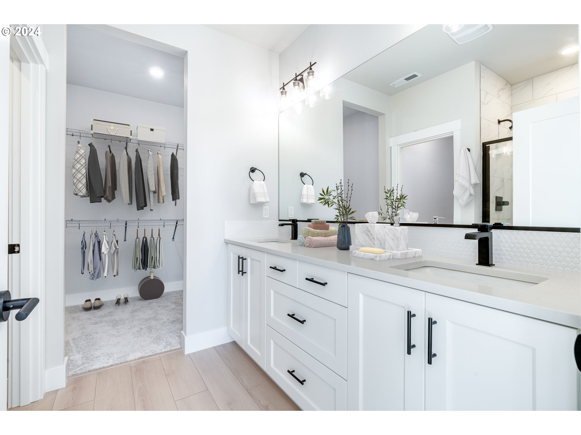 7702 SE LUMBERTON LN