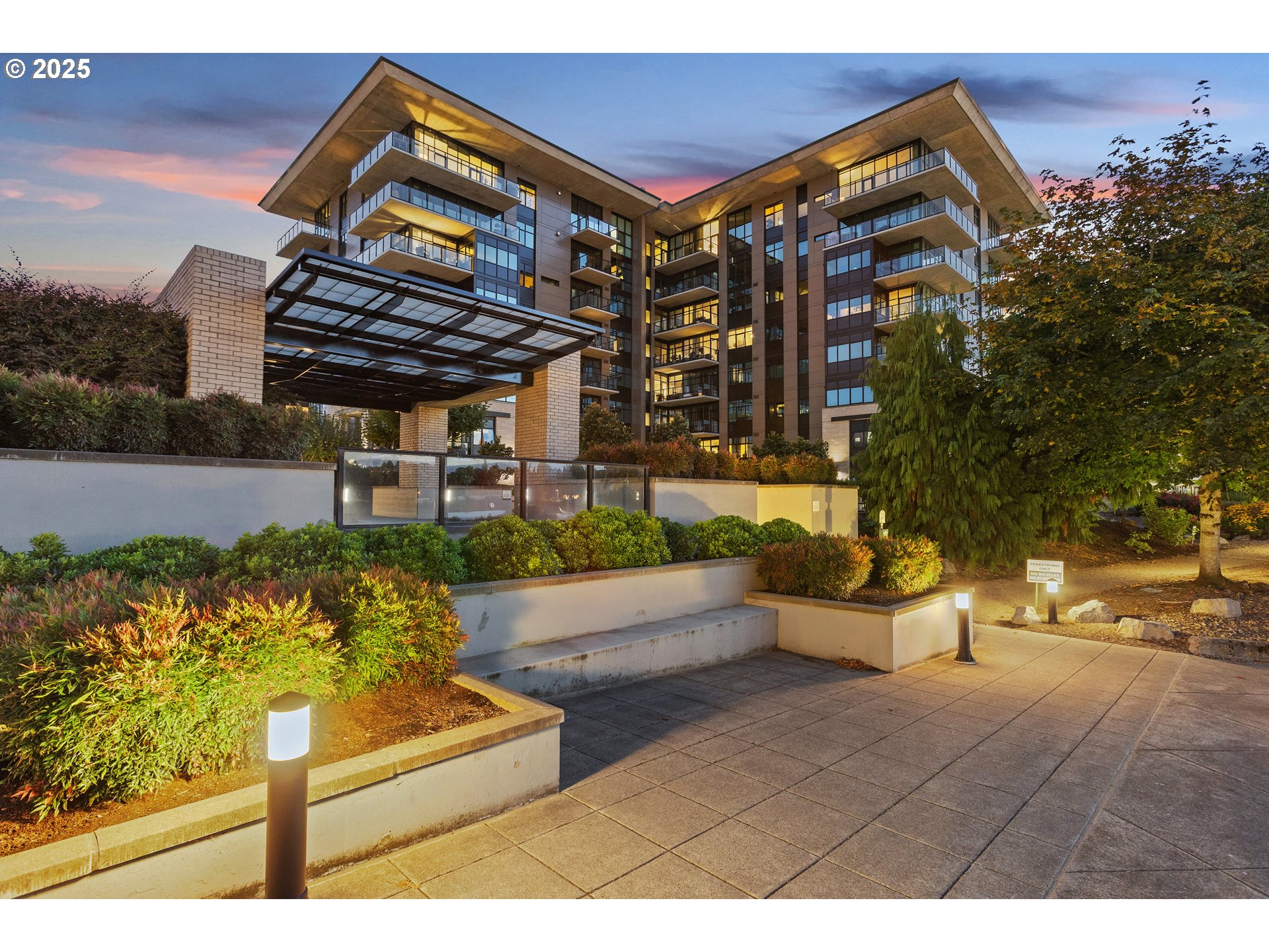 1830 NW RIVERSCAPE ST 803