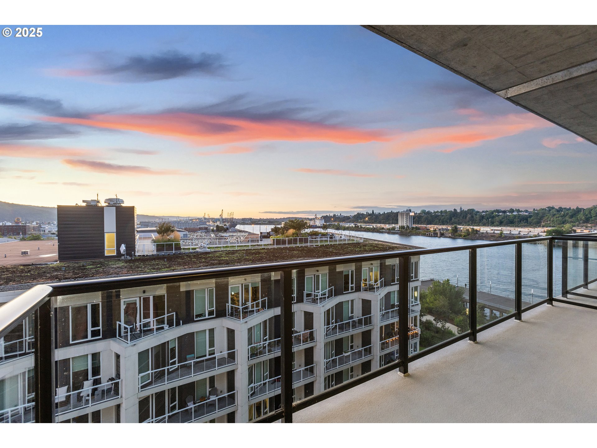 1830 NW RIVERSCAPE ST 803