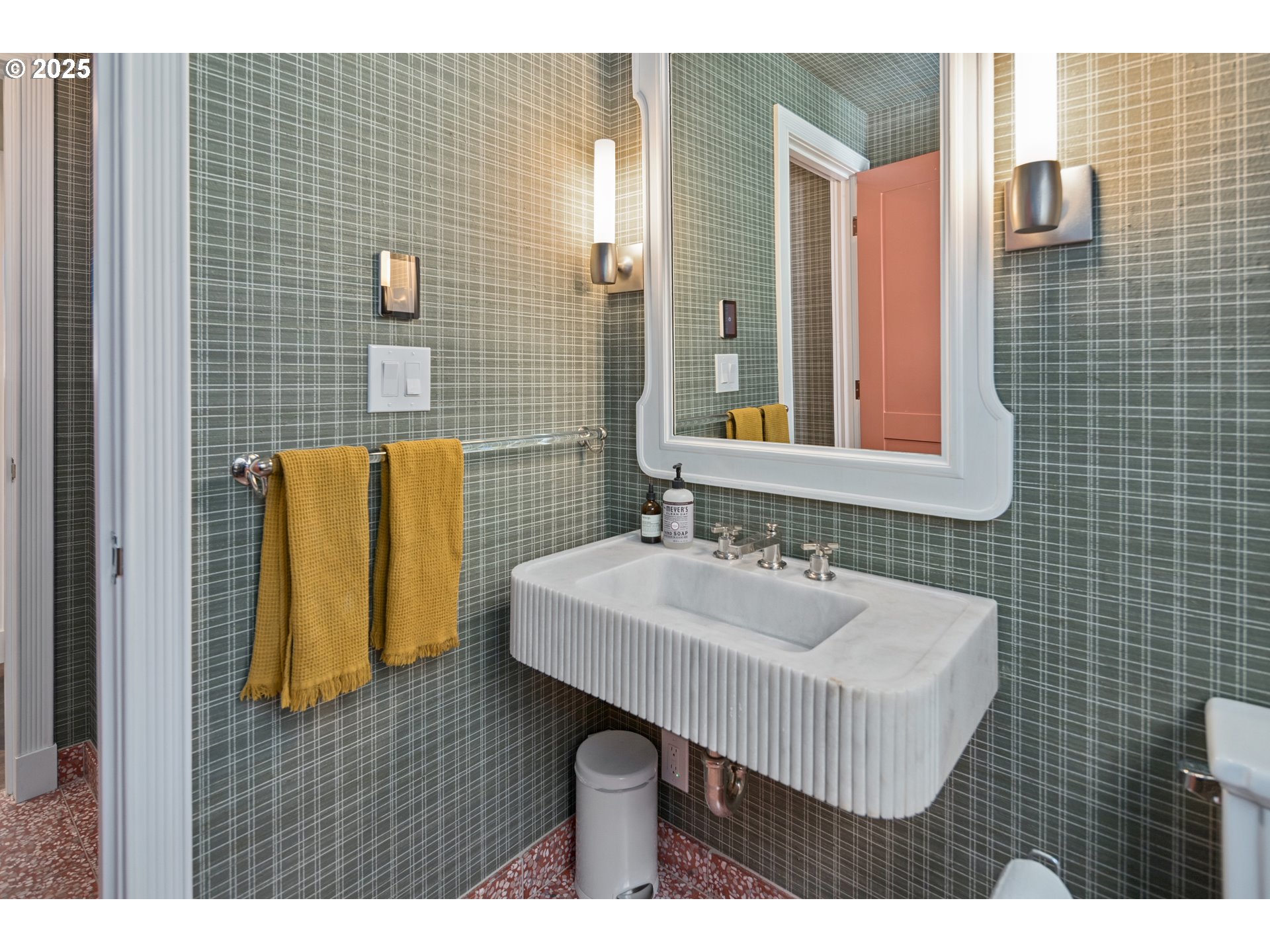 1333 S PALATINE HILL RD