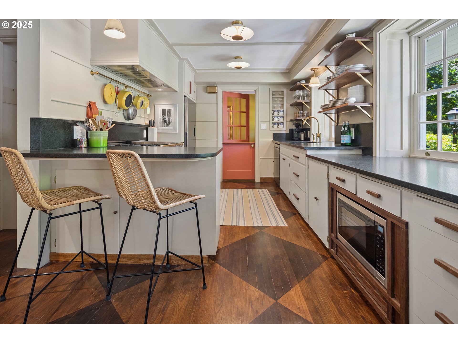 1333 S PALATINE HILL RD