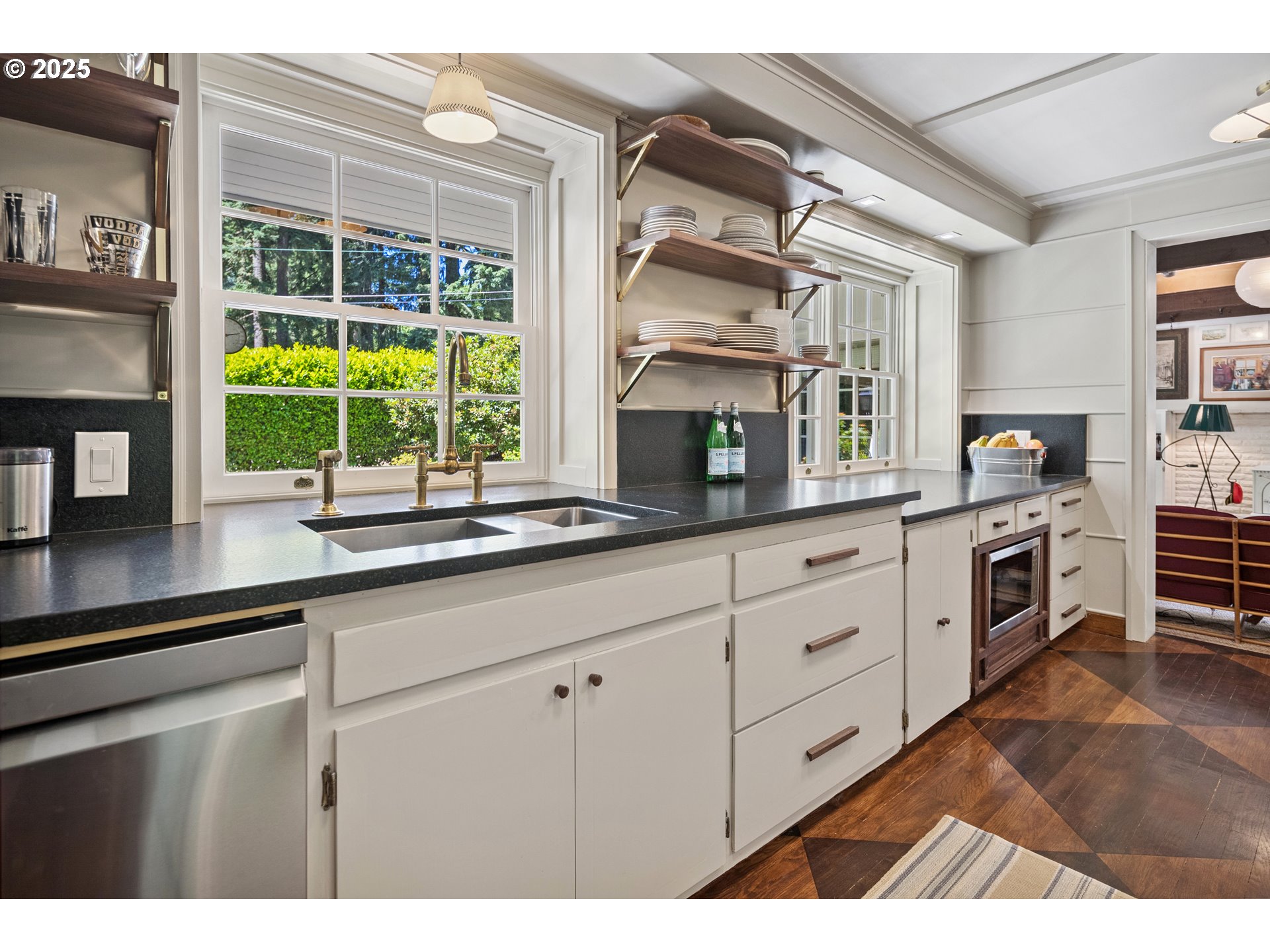 1333 S PALATINE HILL RD