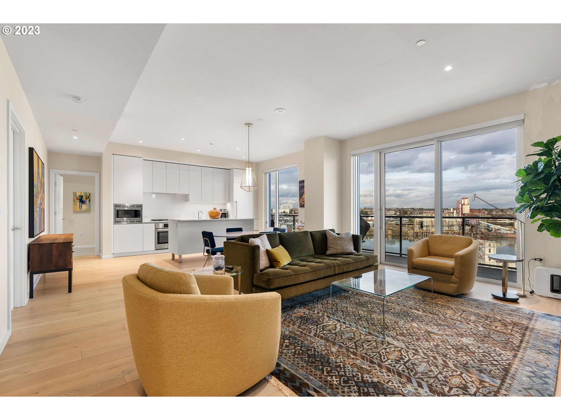 1150 NW QUIMBY ST 1304