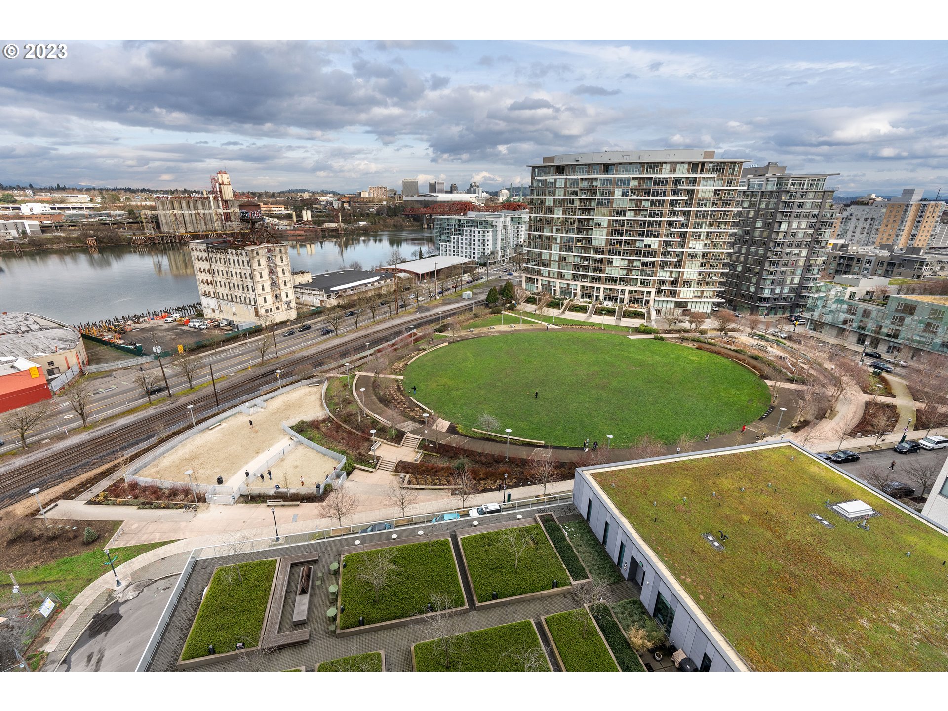 1150 NW QUIMBY ST 1304