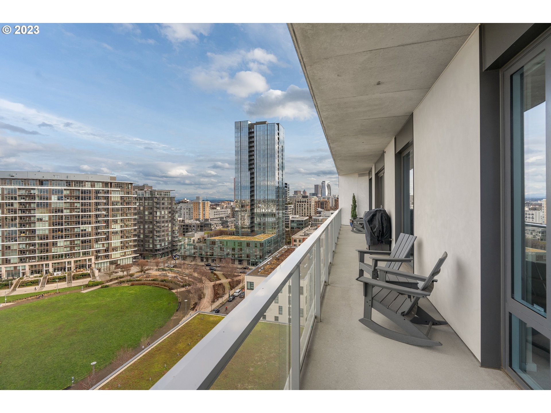 1150 NW QUIMBY ST 1304