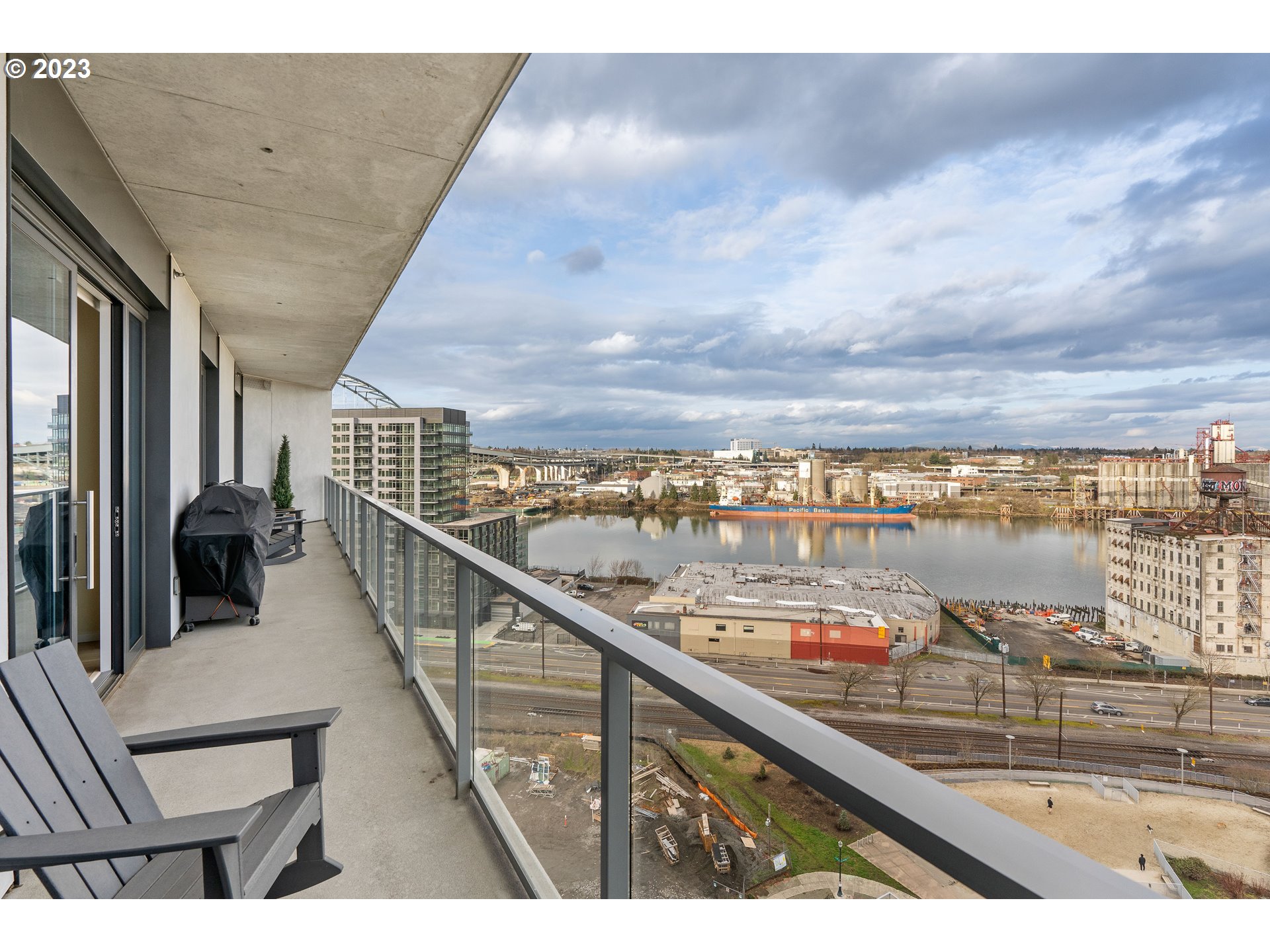 1150 NW QUIMBY ST 1304