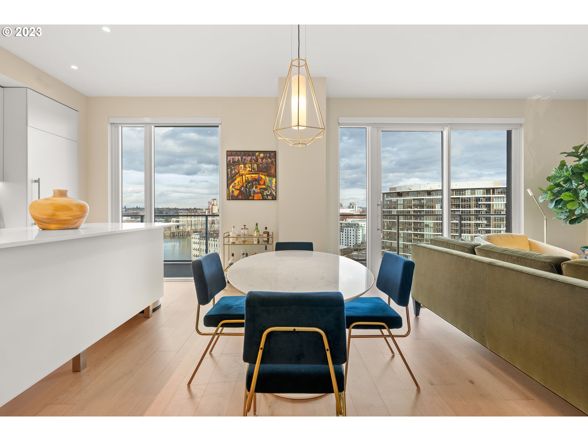 1150 NW QUIMBY ST 1304