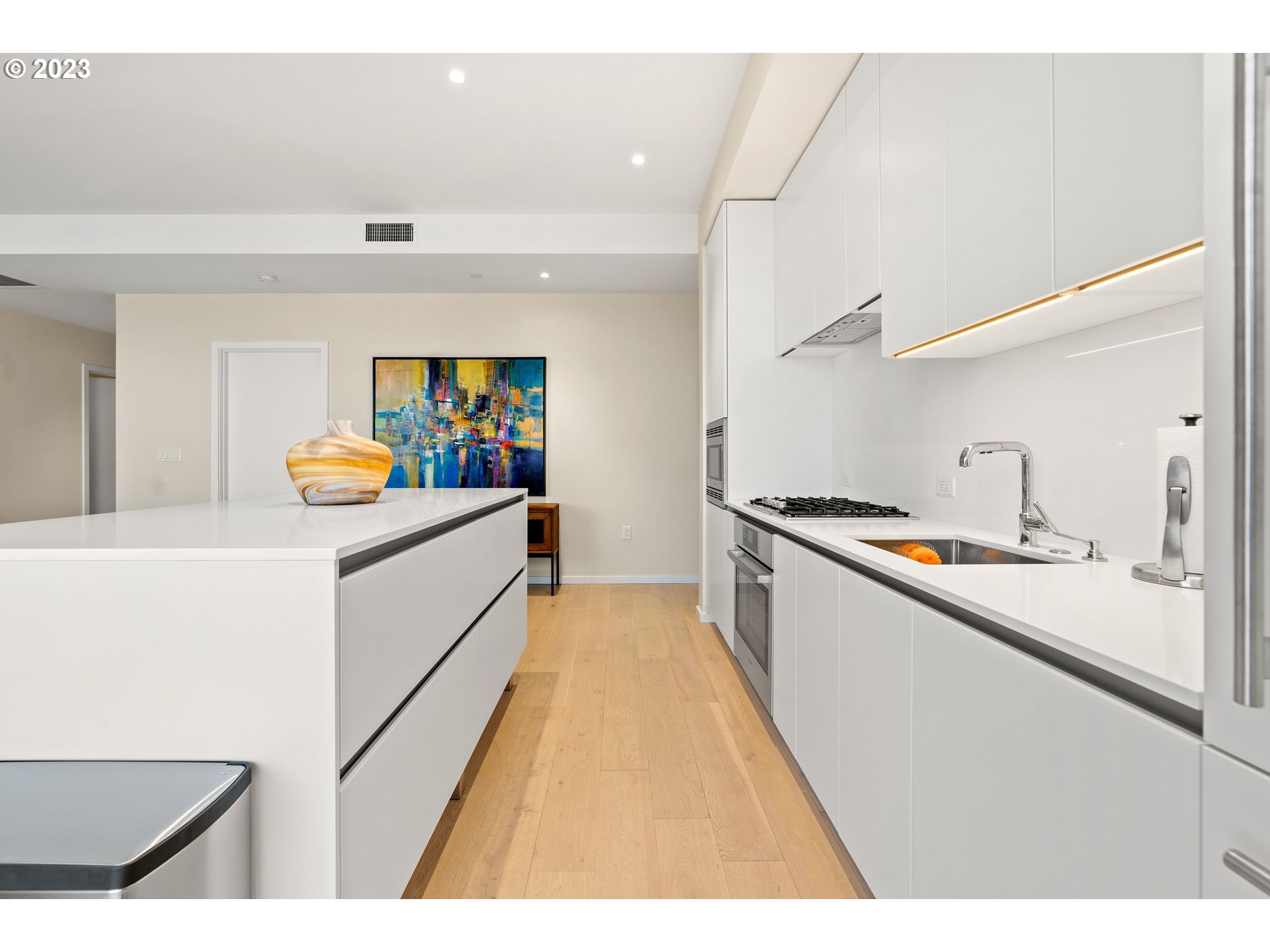 1150 NW QUIMBY ST 1304