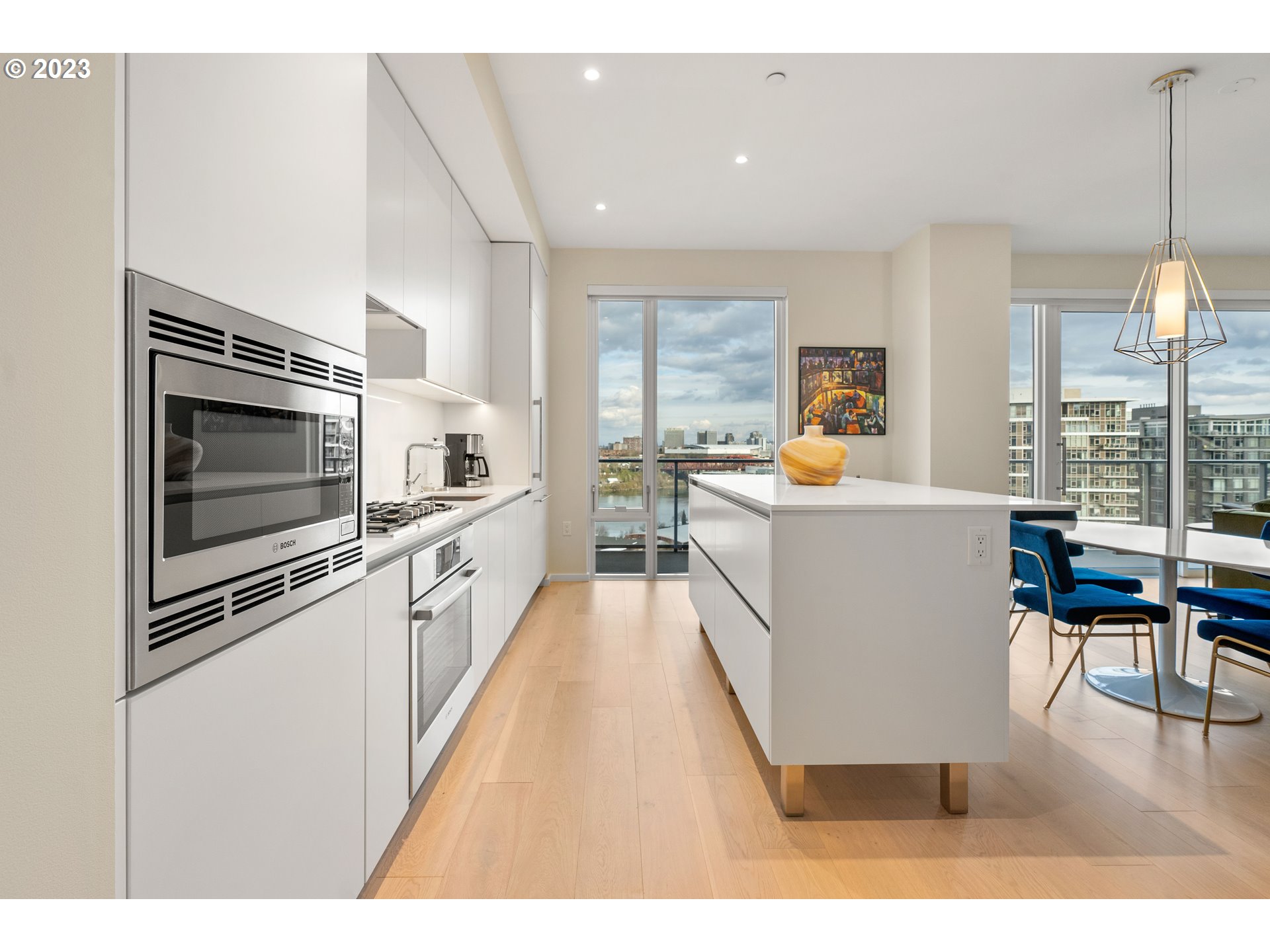 1150 NW QUIMBY ST 1304