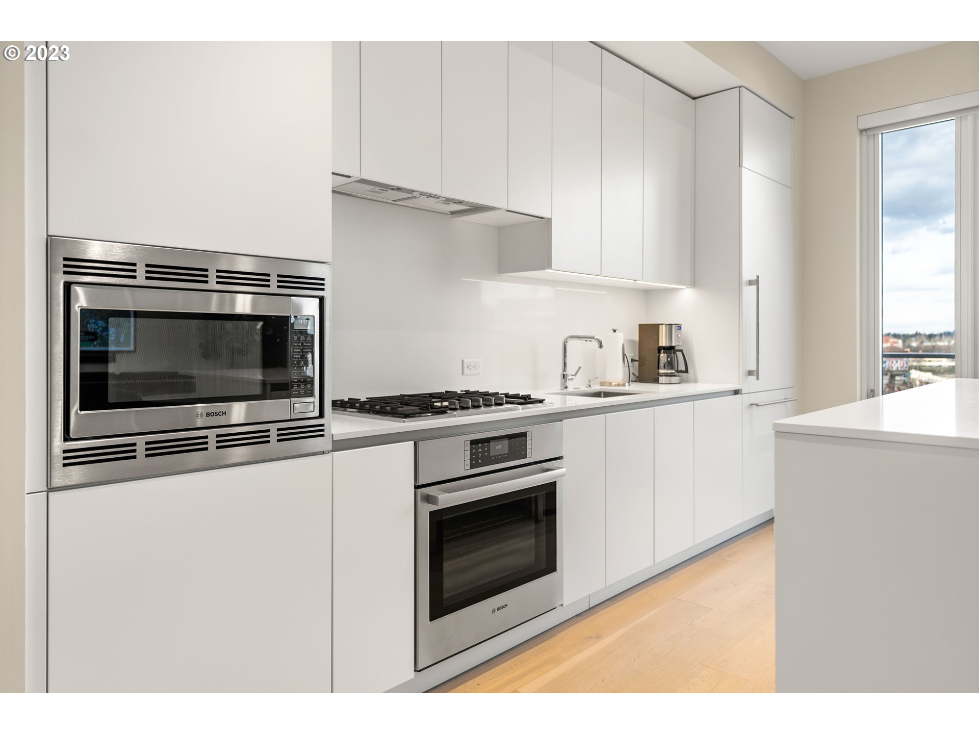 1150 NW QUIMBY ST 1304