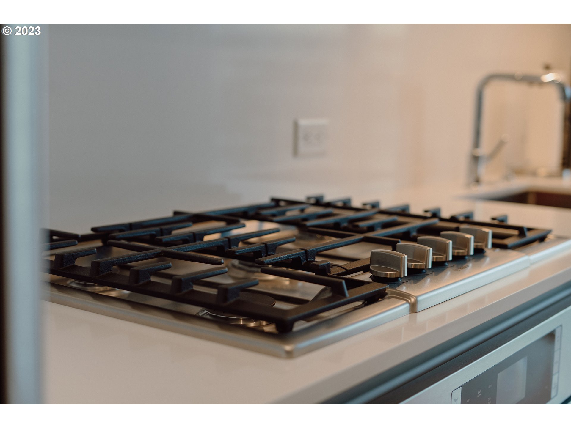 1150 NW QUIMBY ST 1304