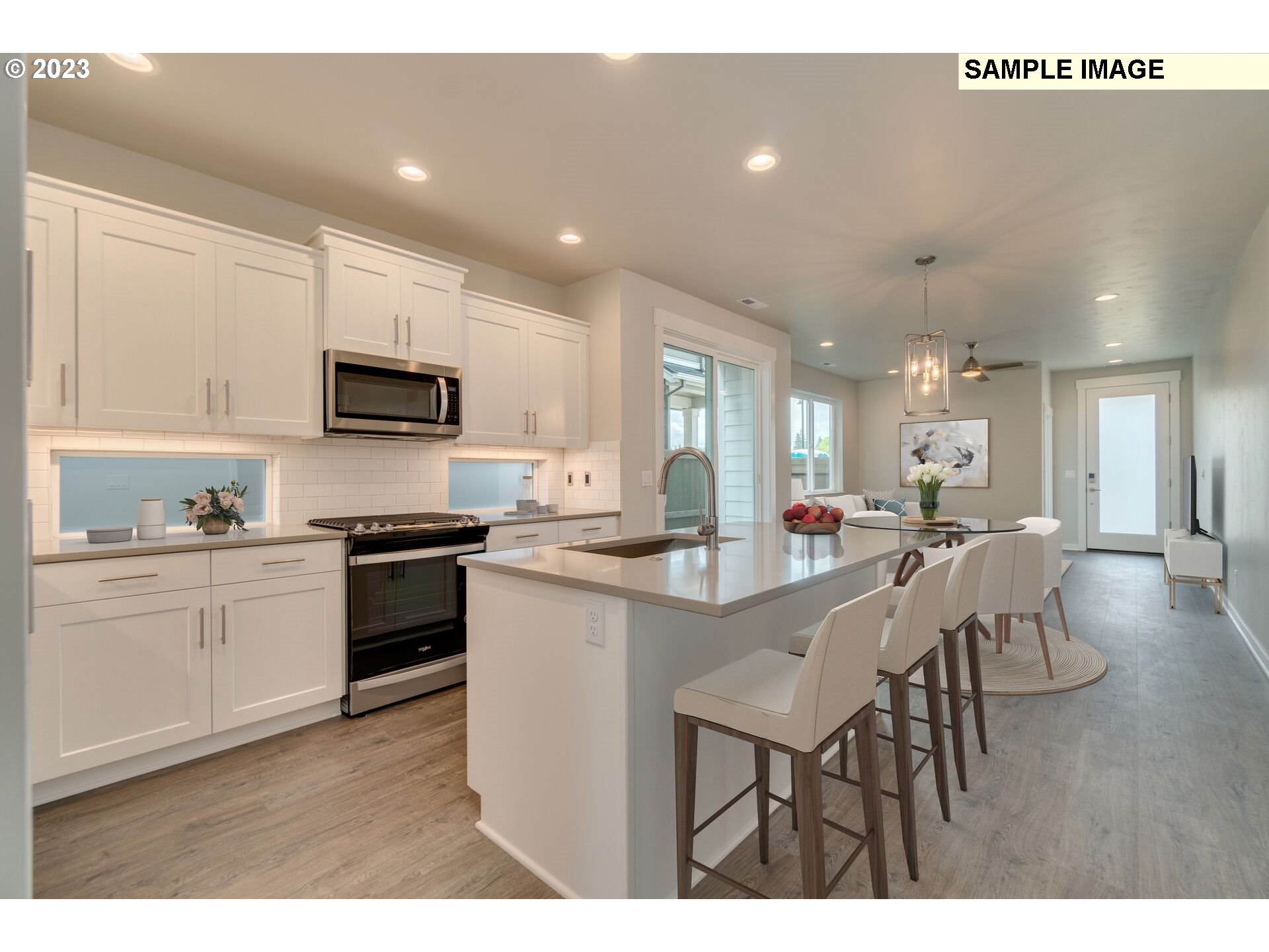 7714 NE Lumberton LN