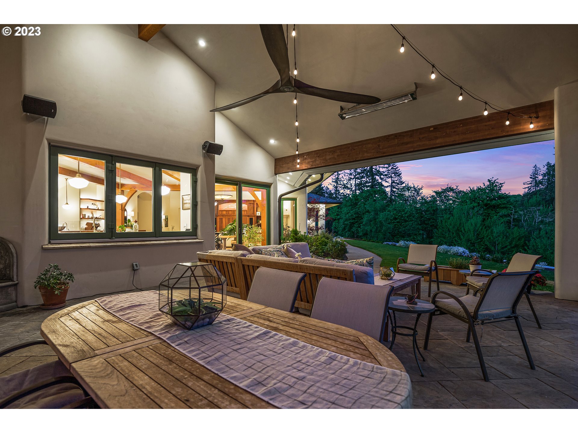 405 MIKEN LN