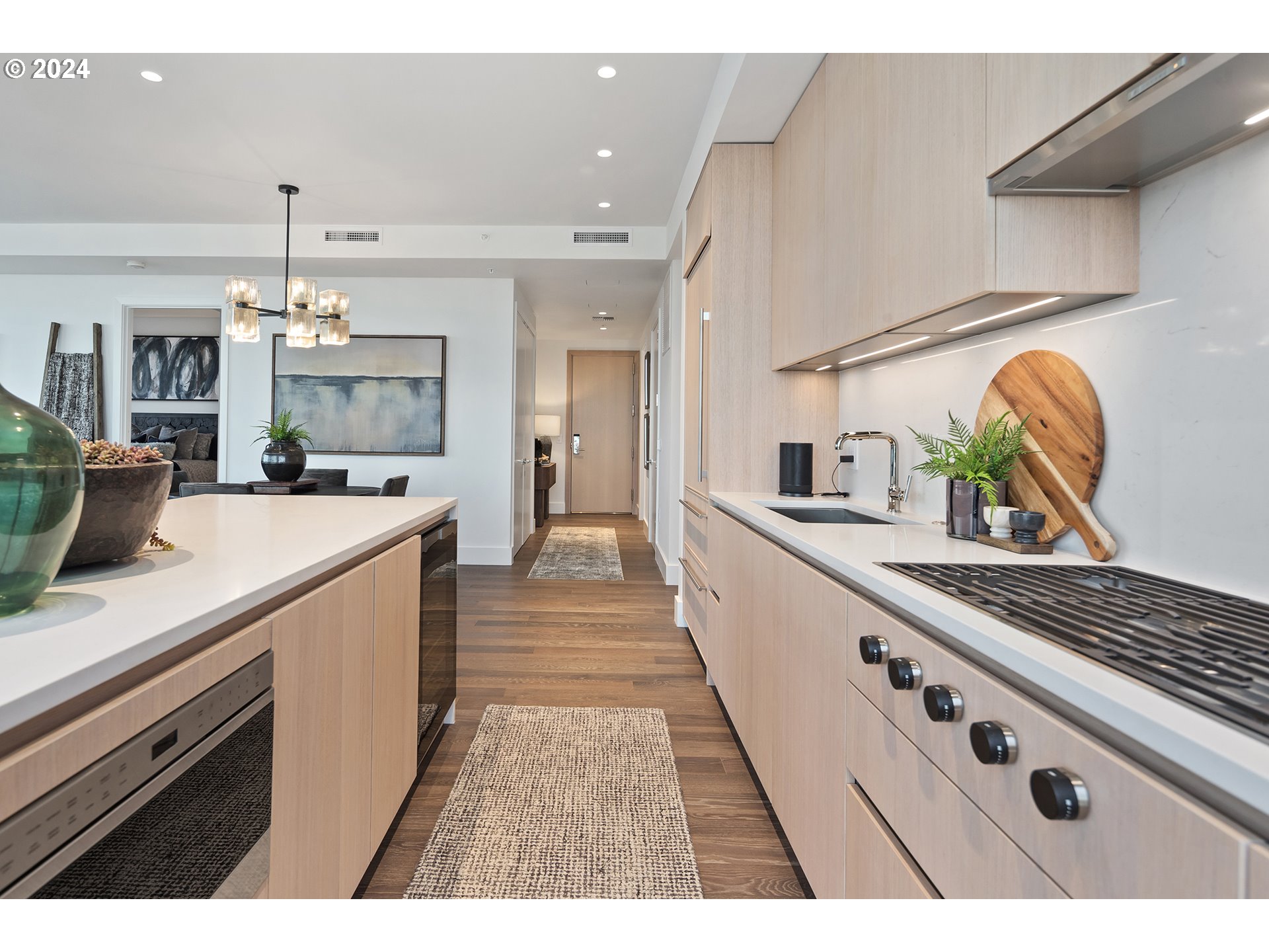 550 SW 10th AVE 2306