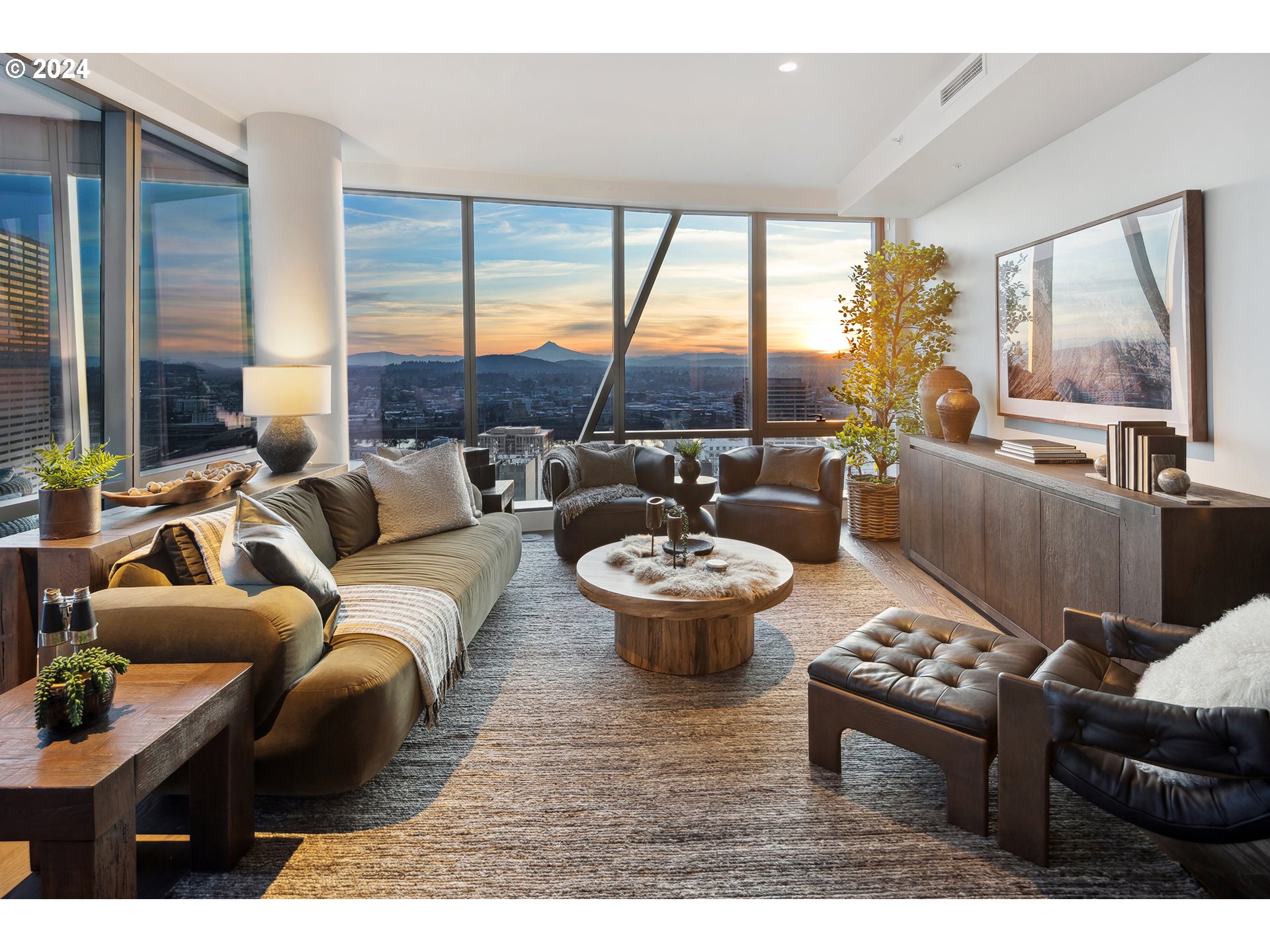 550 SW 10th AVE 2306