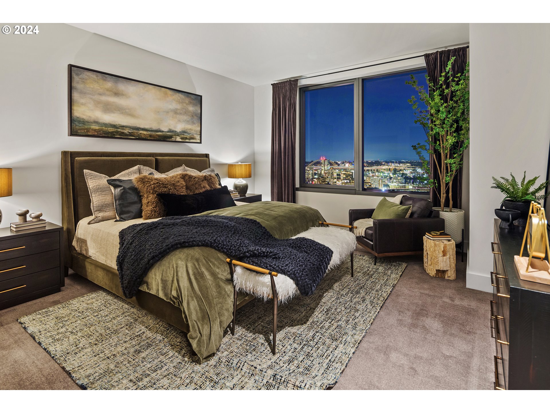 550 SW 10th AVE 2306