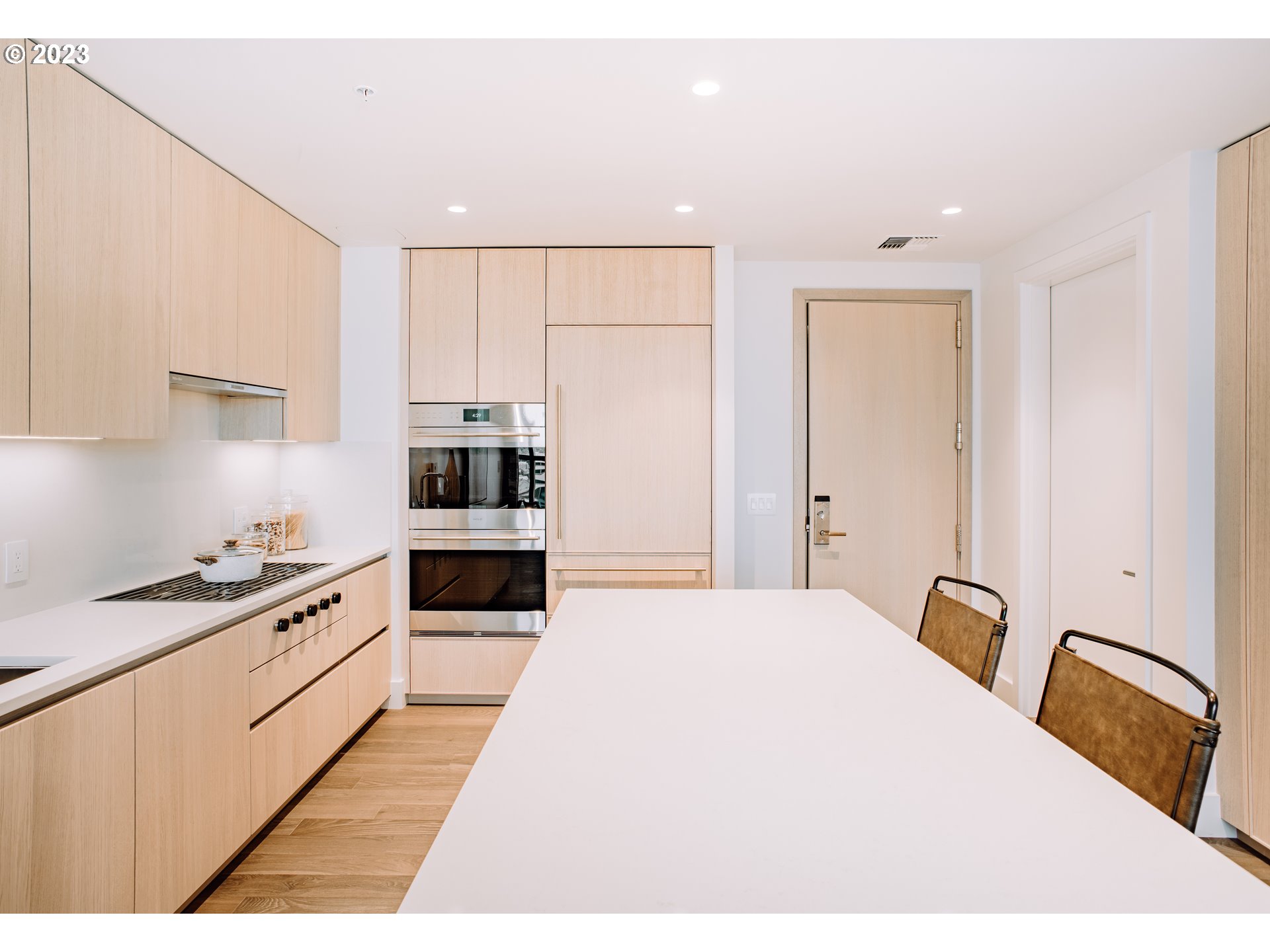 550 SW 10th AVE 3107