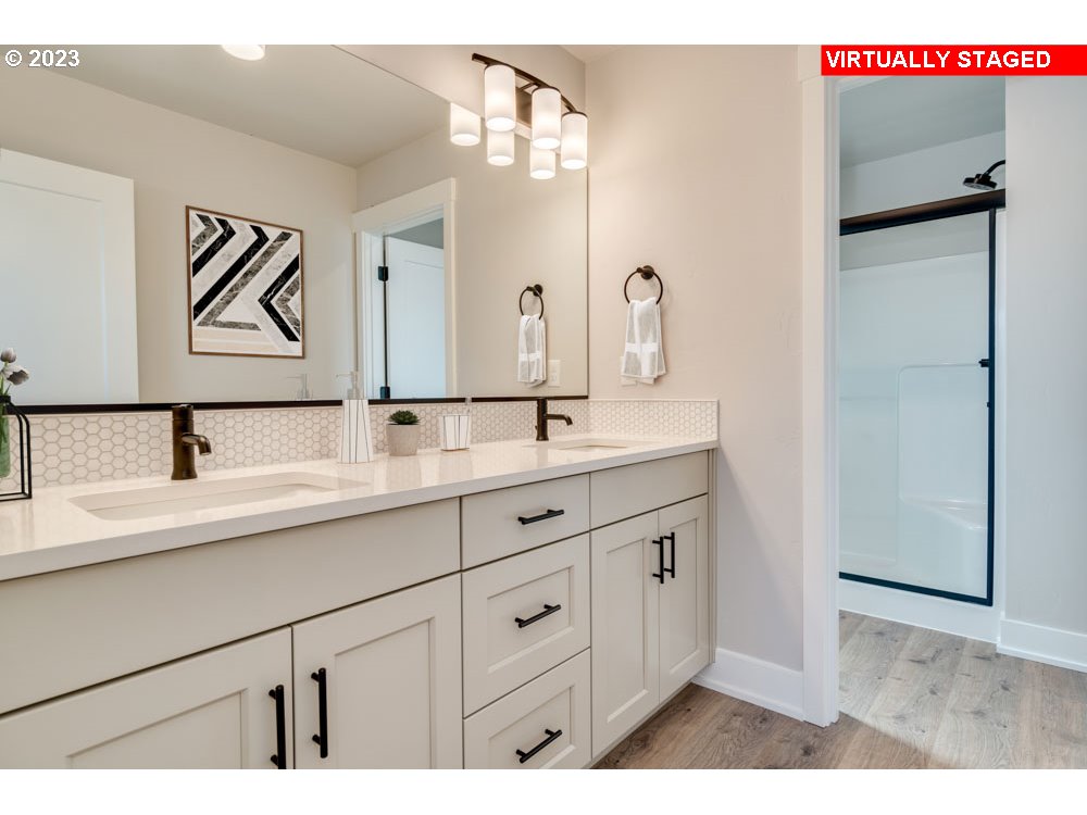 7868 SE Reddington ST