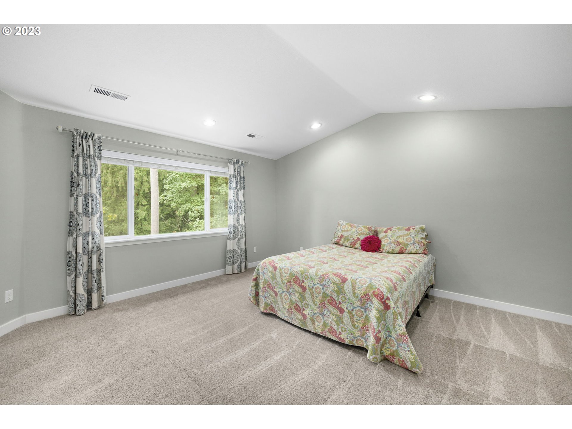 21260 SW LADYFERN DR