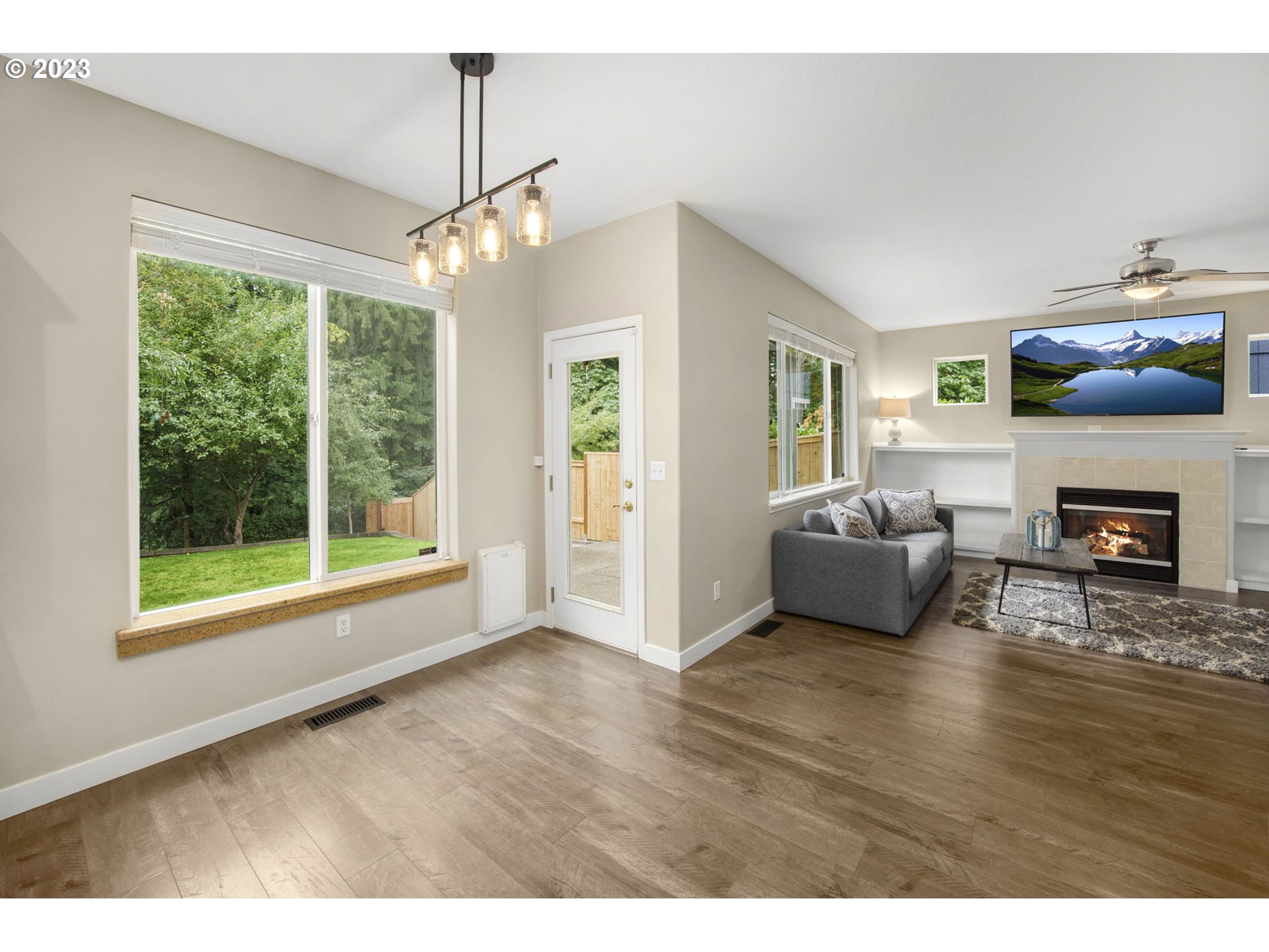 21260 SW LADYFERN DR