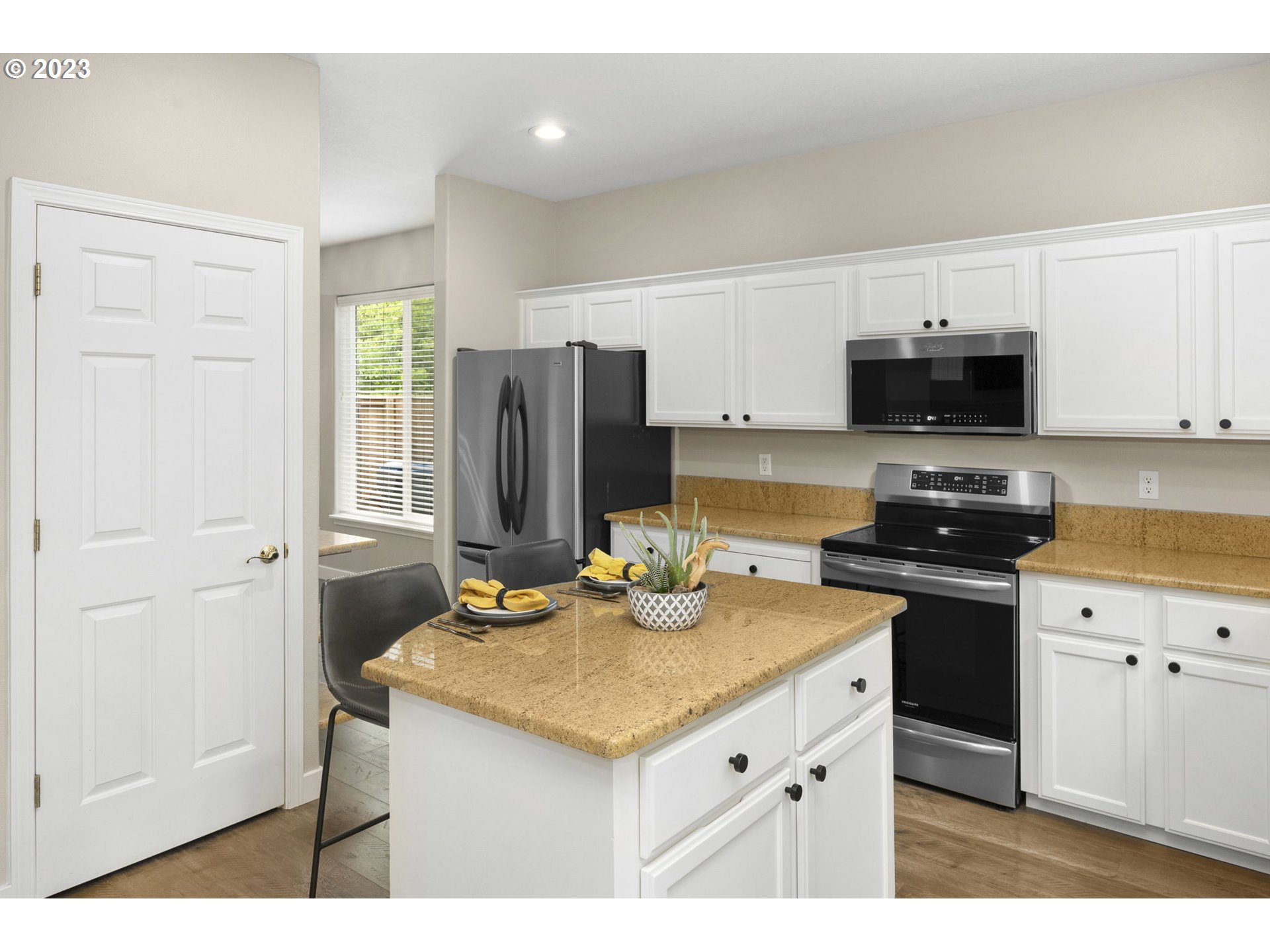 21260 SW LADYFERN DR