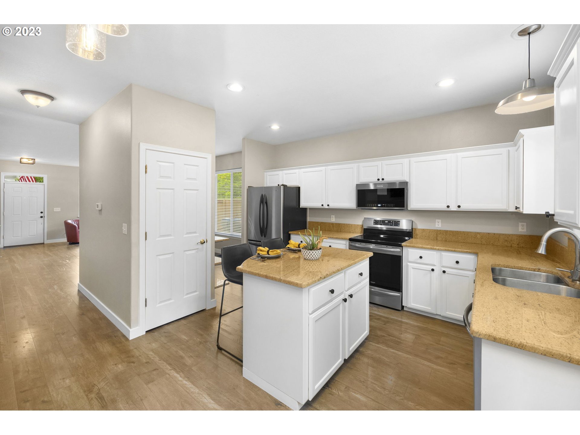 21260 SW LADYFERN DR