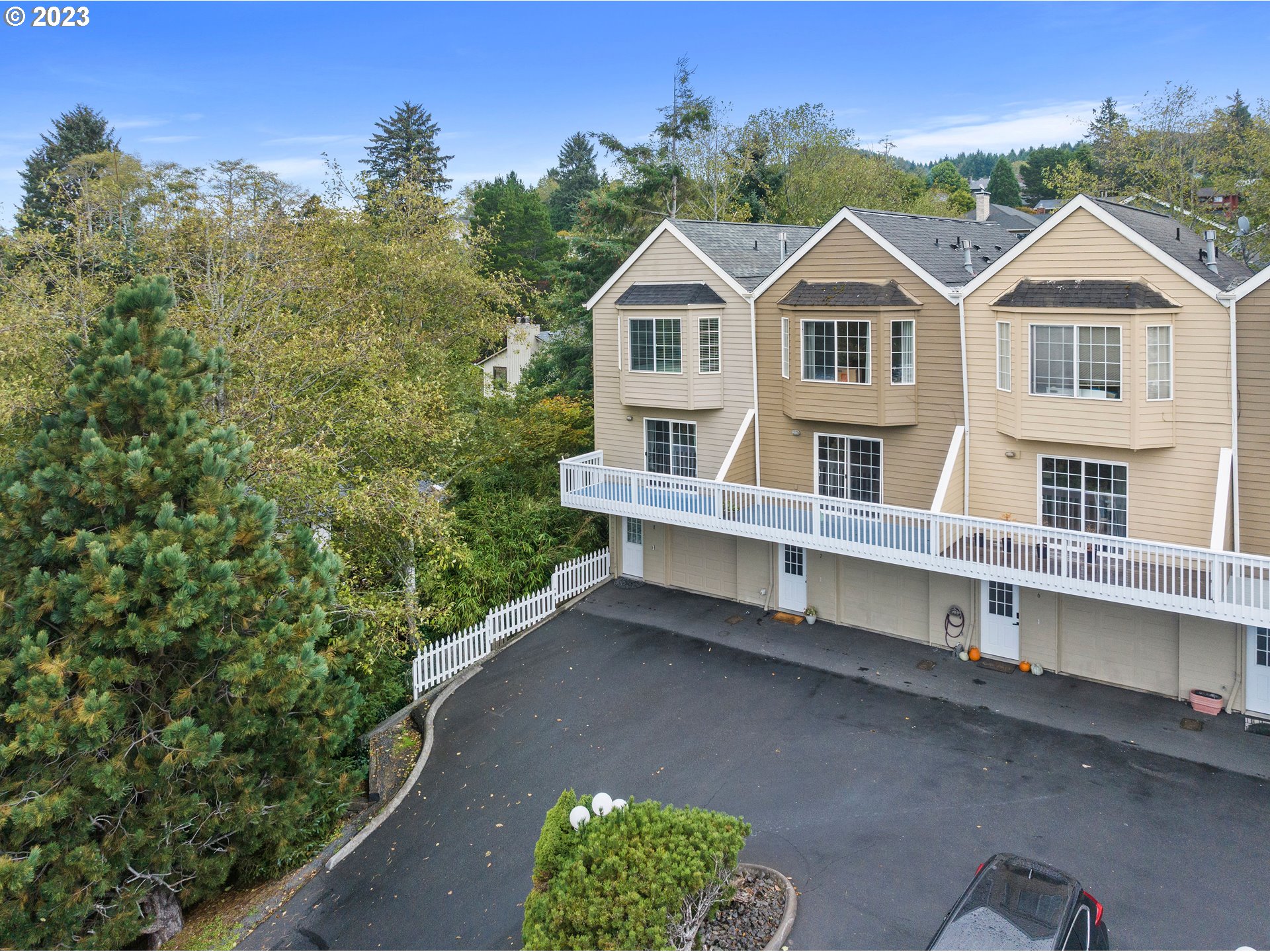 1581 Whispering Pines DR 8