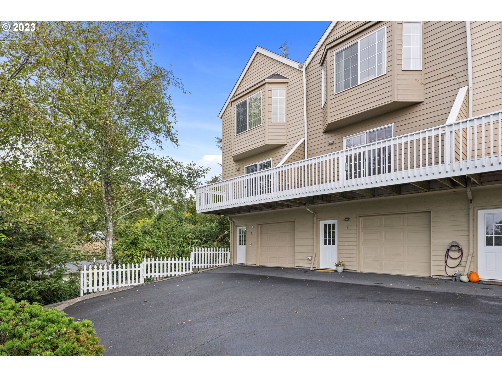 1581 Whispering Pines DR 8