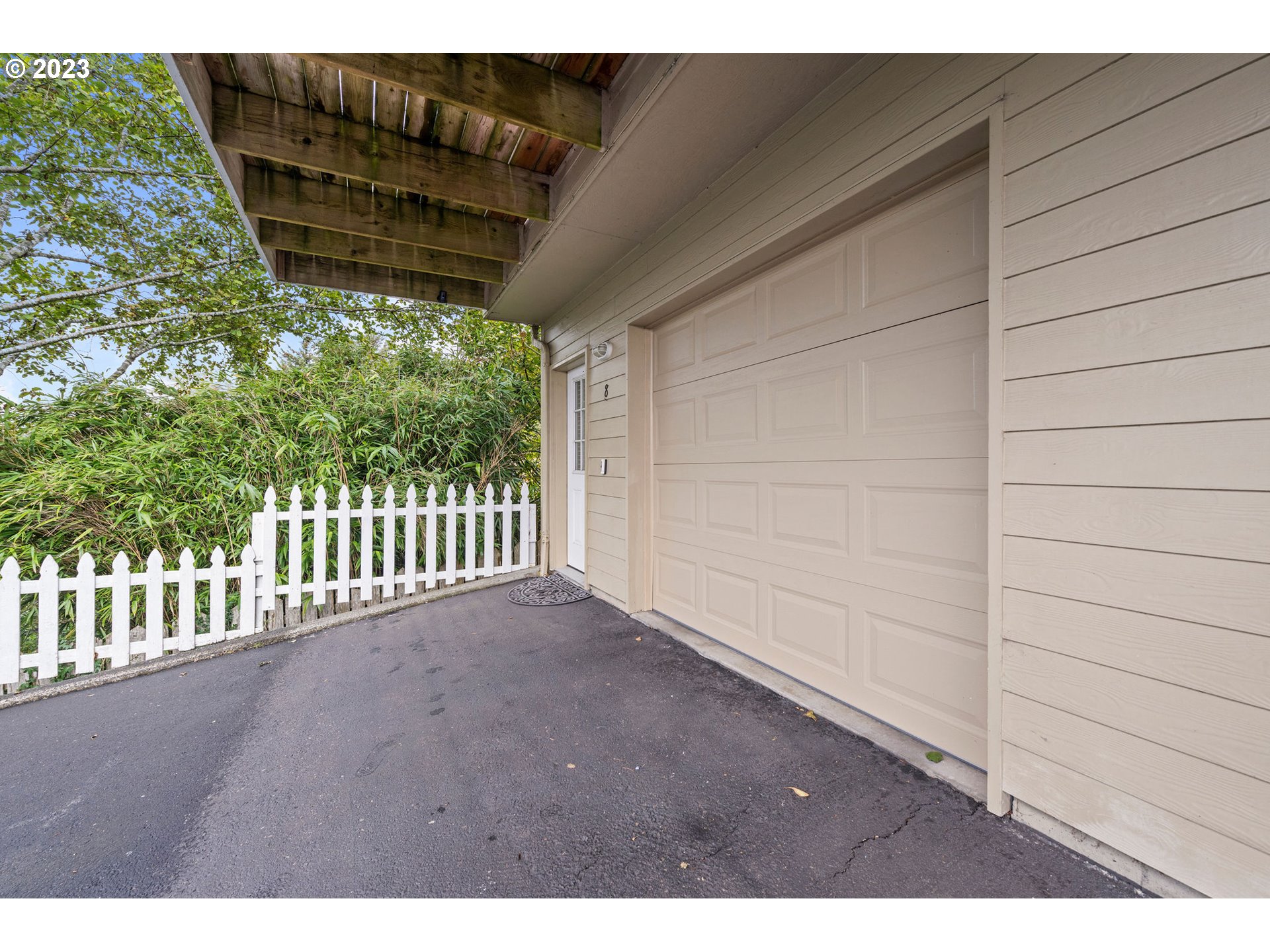 1581 Whispering Pines DR 8