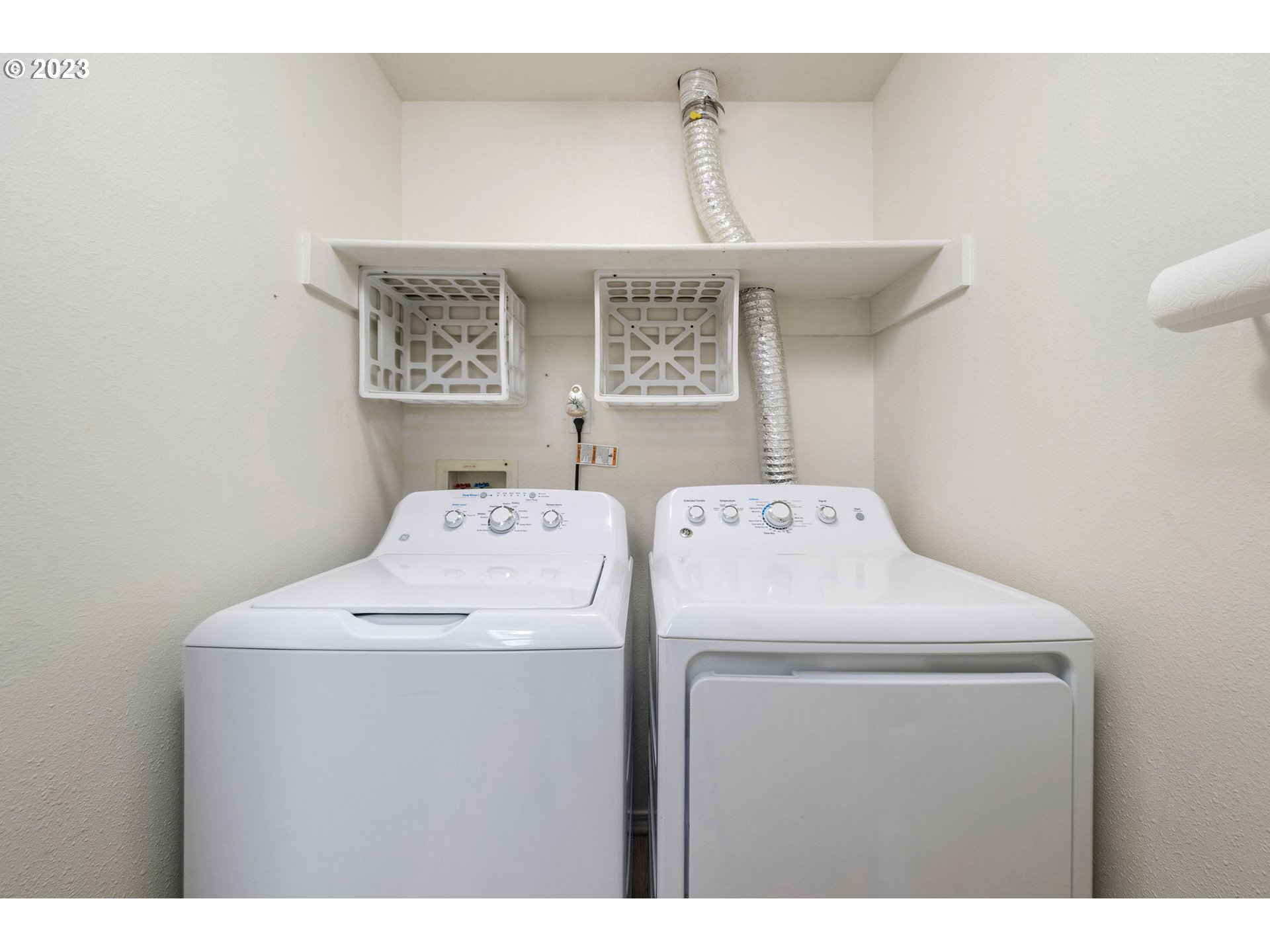 1581 Whispering Pines DR 8