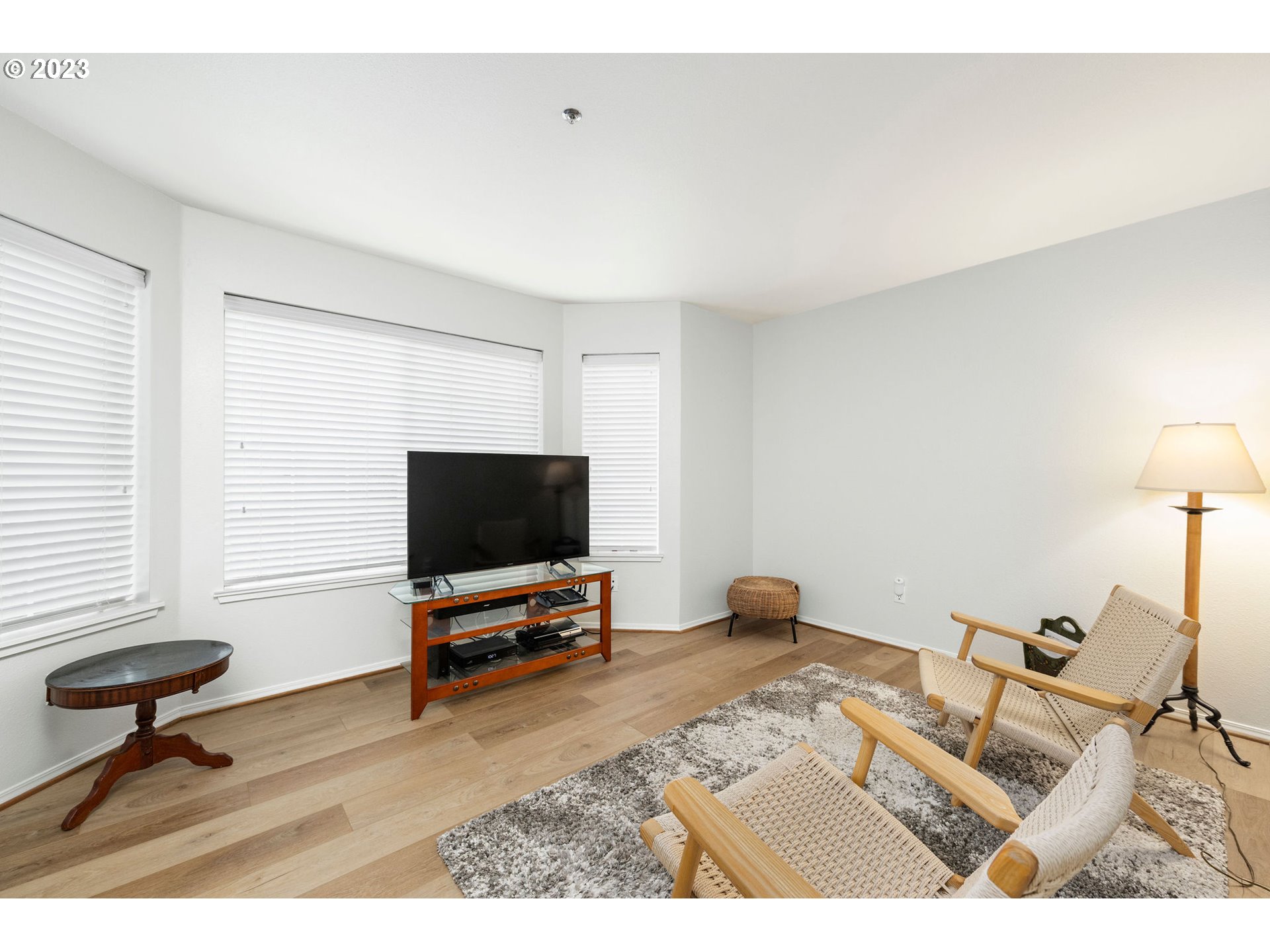 1581 Whispering Pines DR 8