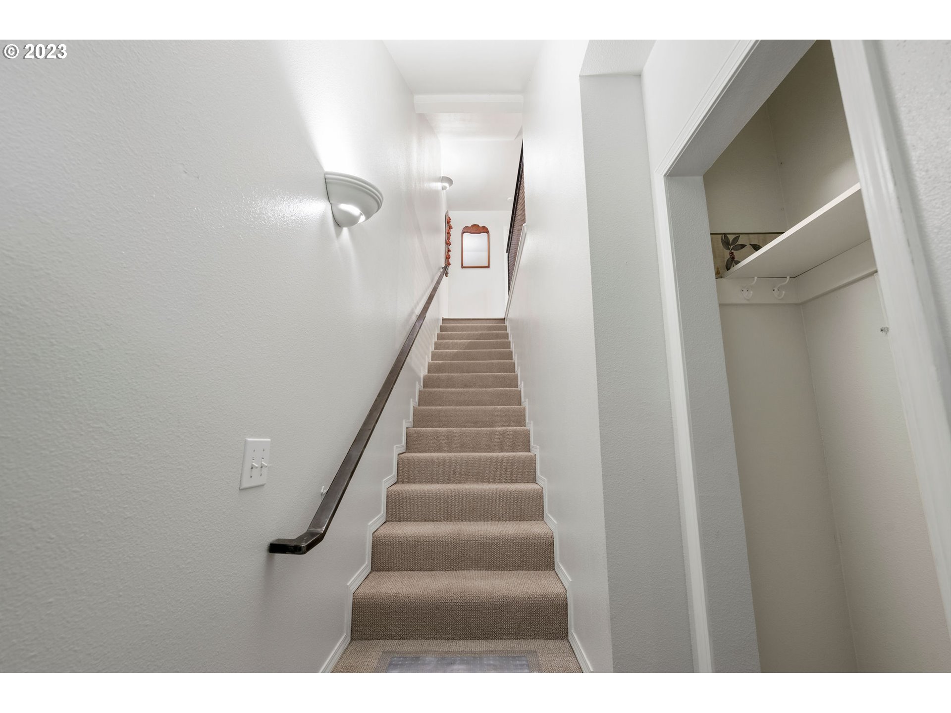 1581 Whispering Pines DR 8