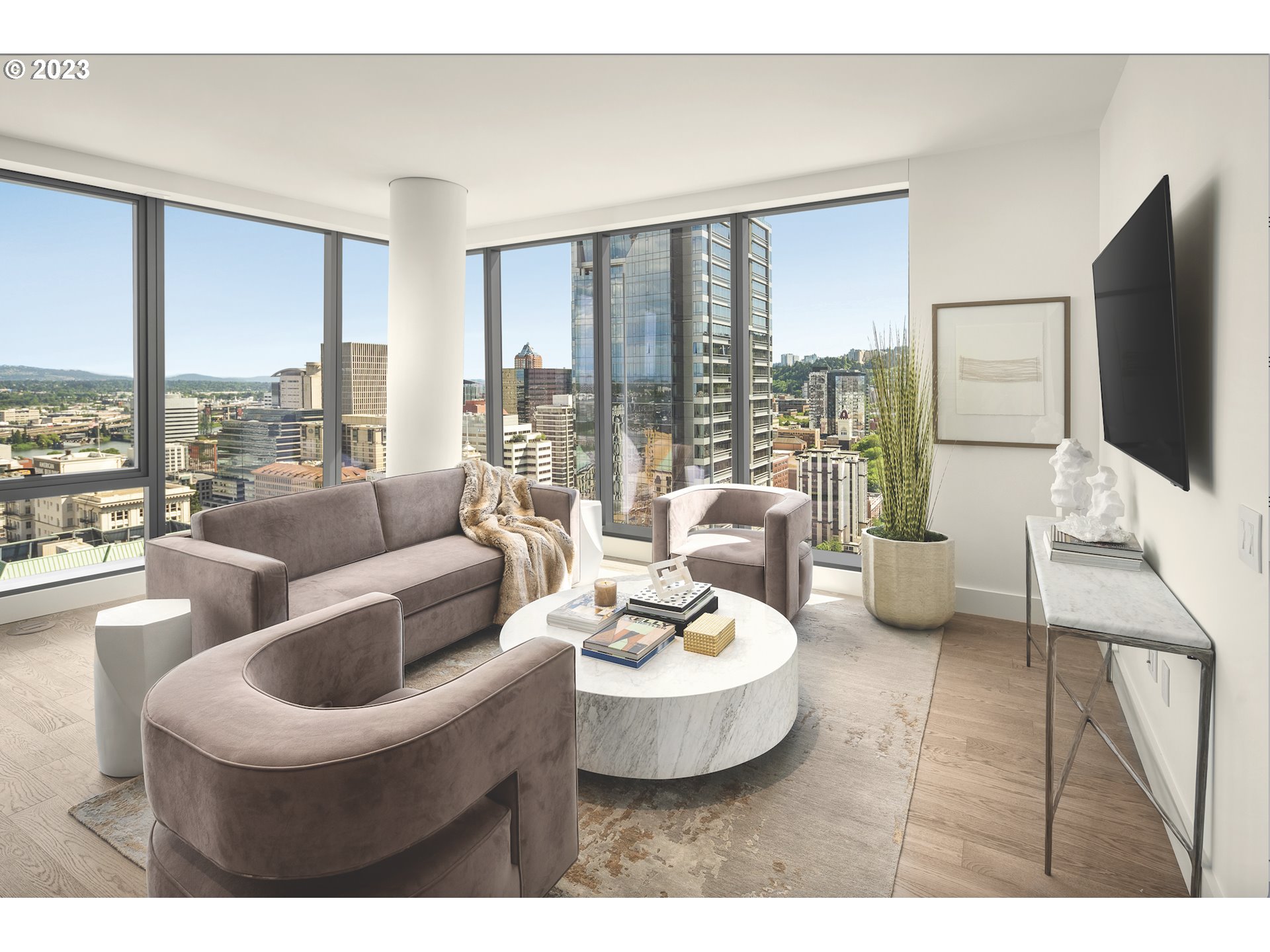 550 SW 10th AVE 2404